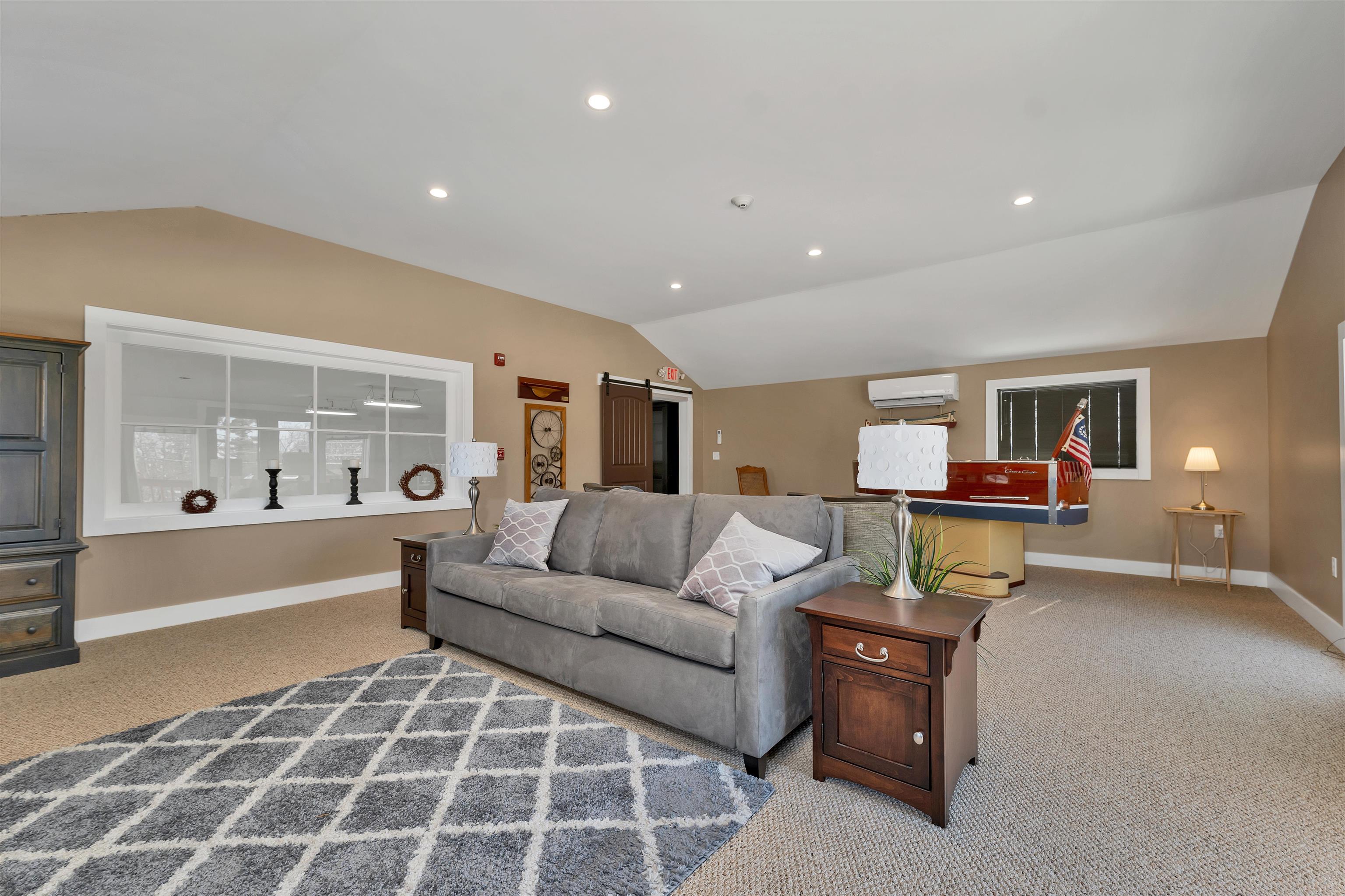 49 Glendale Place — photo 1