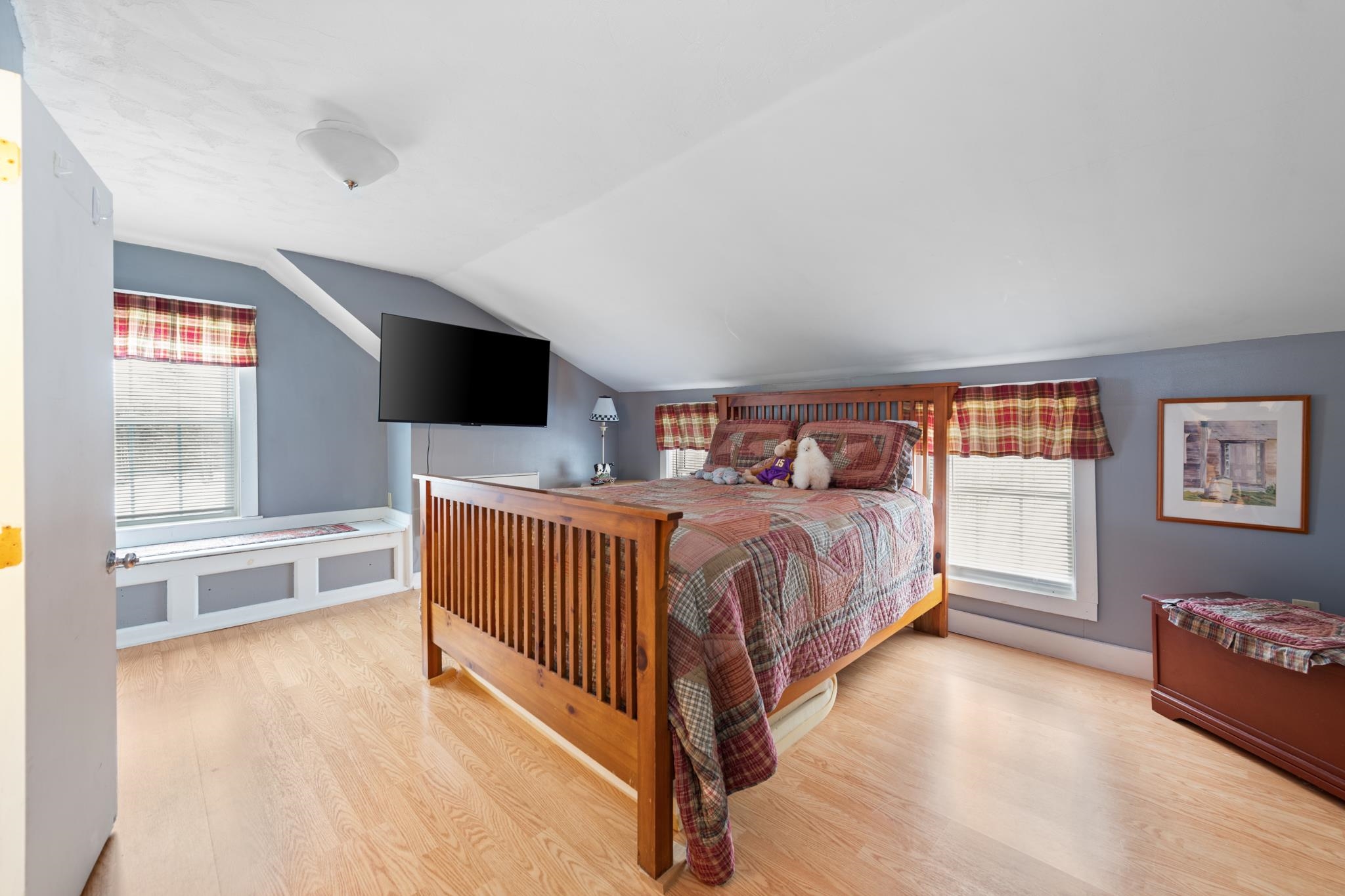 193 New Hebron Rd, Plymouth, NH 03264