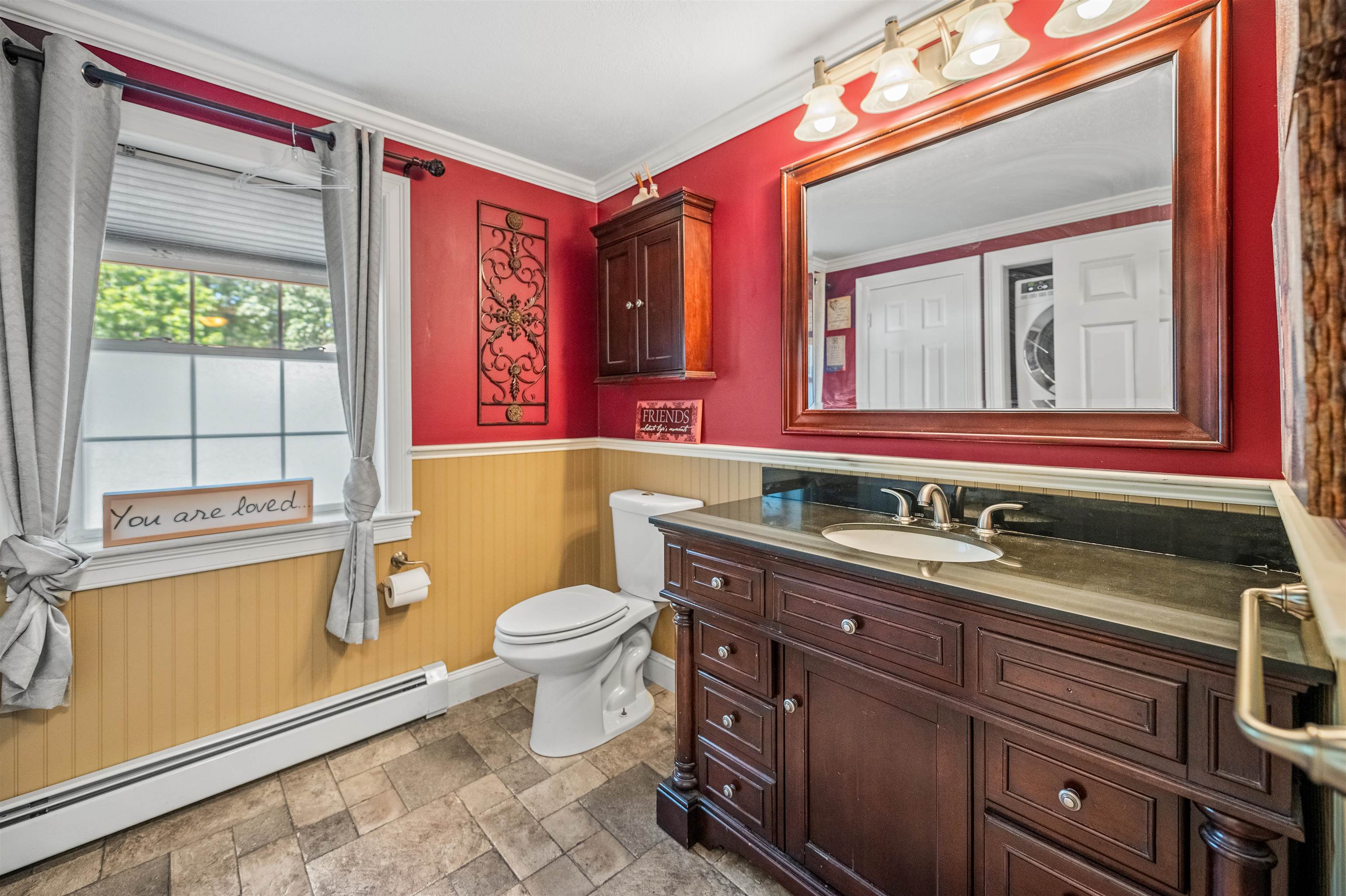 3 Brenner Dr, Newton, NH 03858