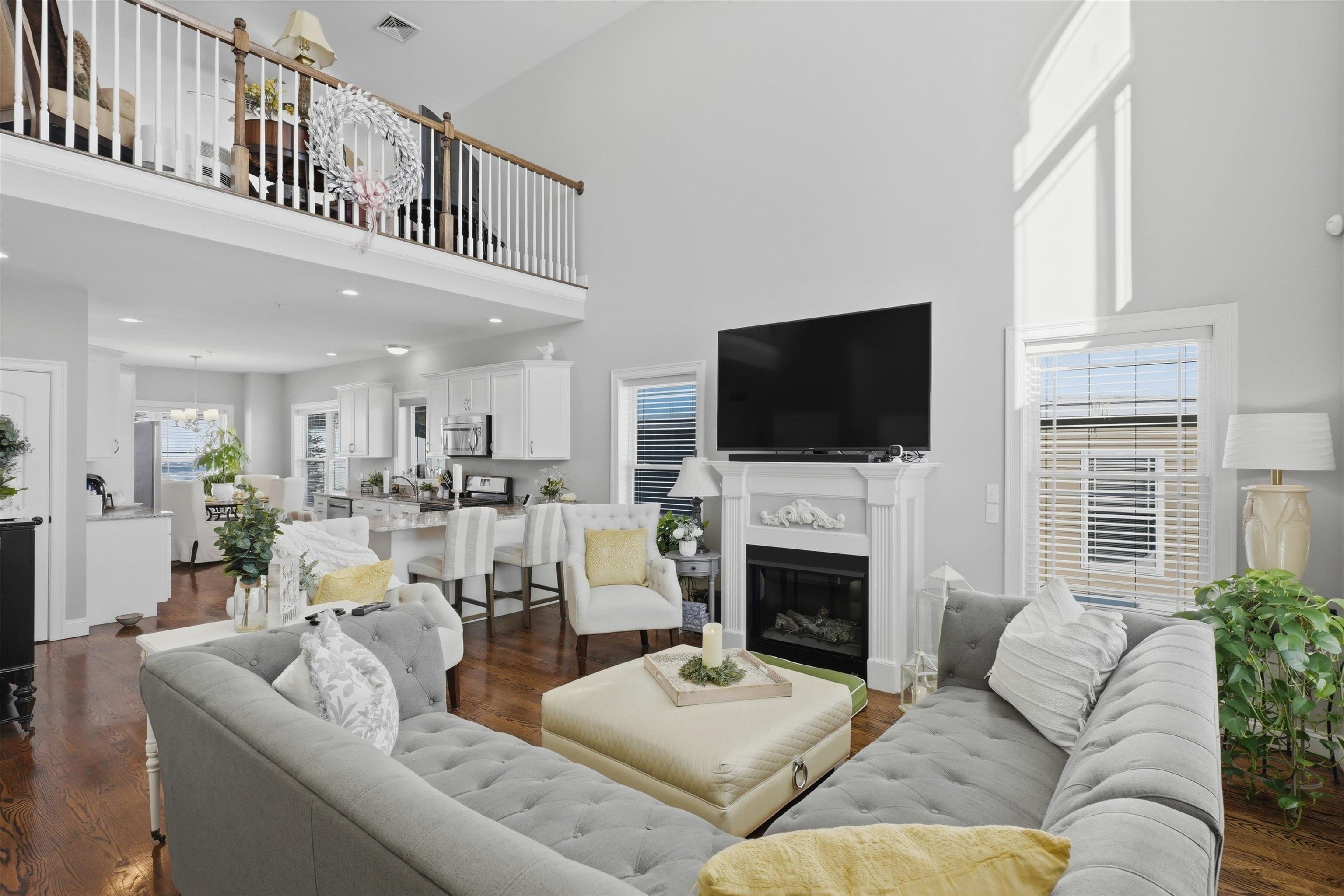 94 Tanager Cir, Pelham, NH 03076