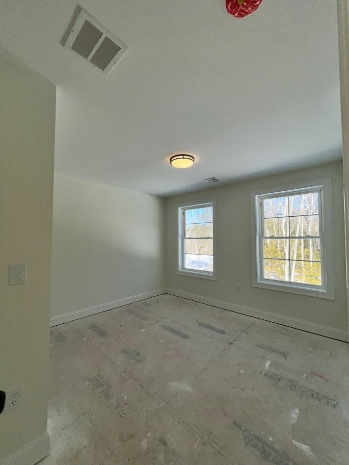 25 Blaisdell Ct, Raymond, NH 03077