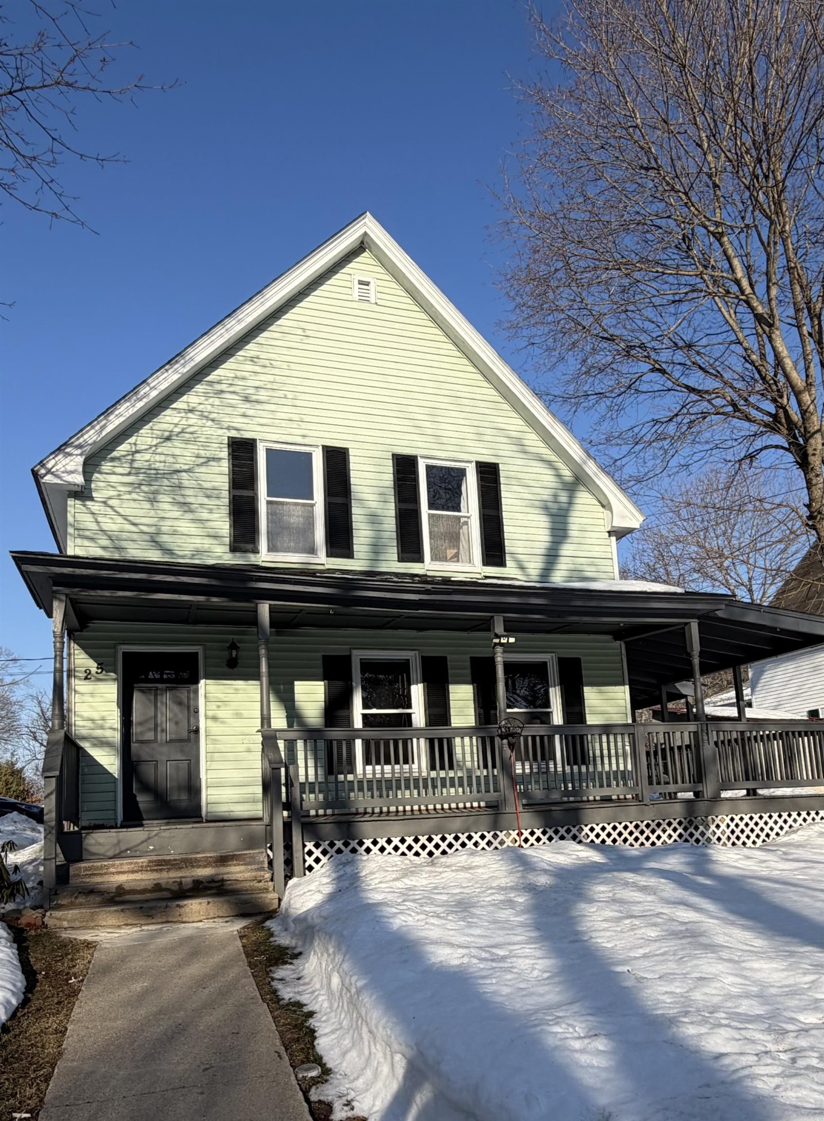 25 Wyman St, Derry, NH 03038