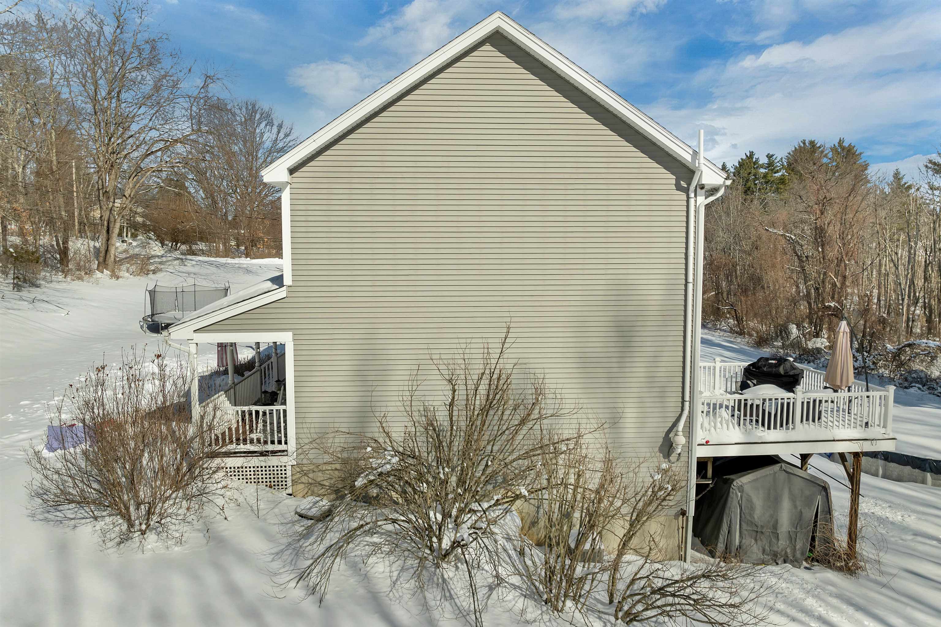 104 Weare Rd, New Boston, NH 03070