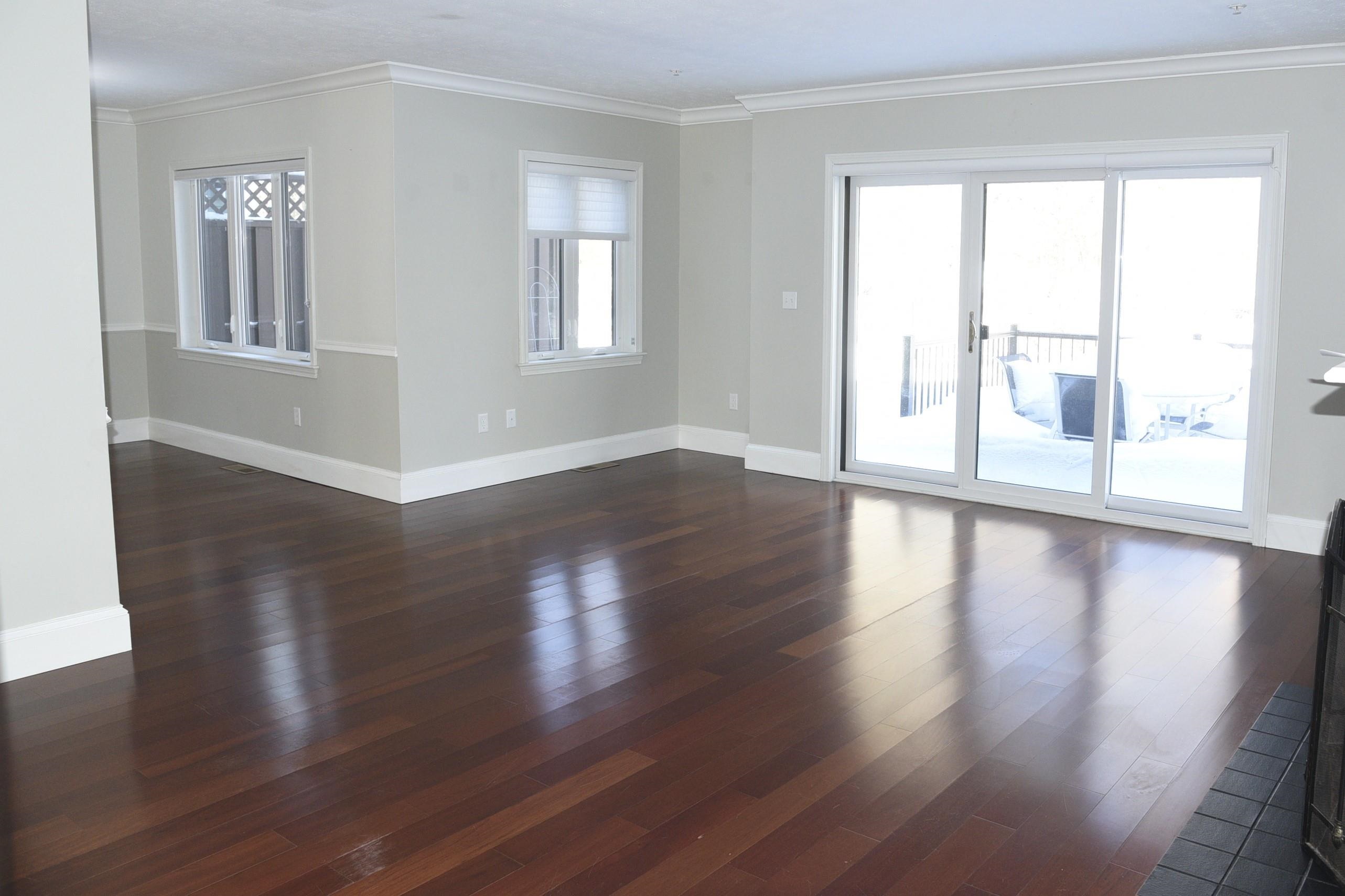 21 Clearwater Dr, Dover, NH 03820