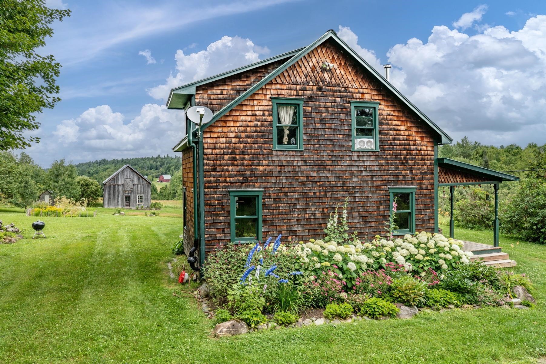 1076 Brown Hill Road — 5