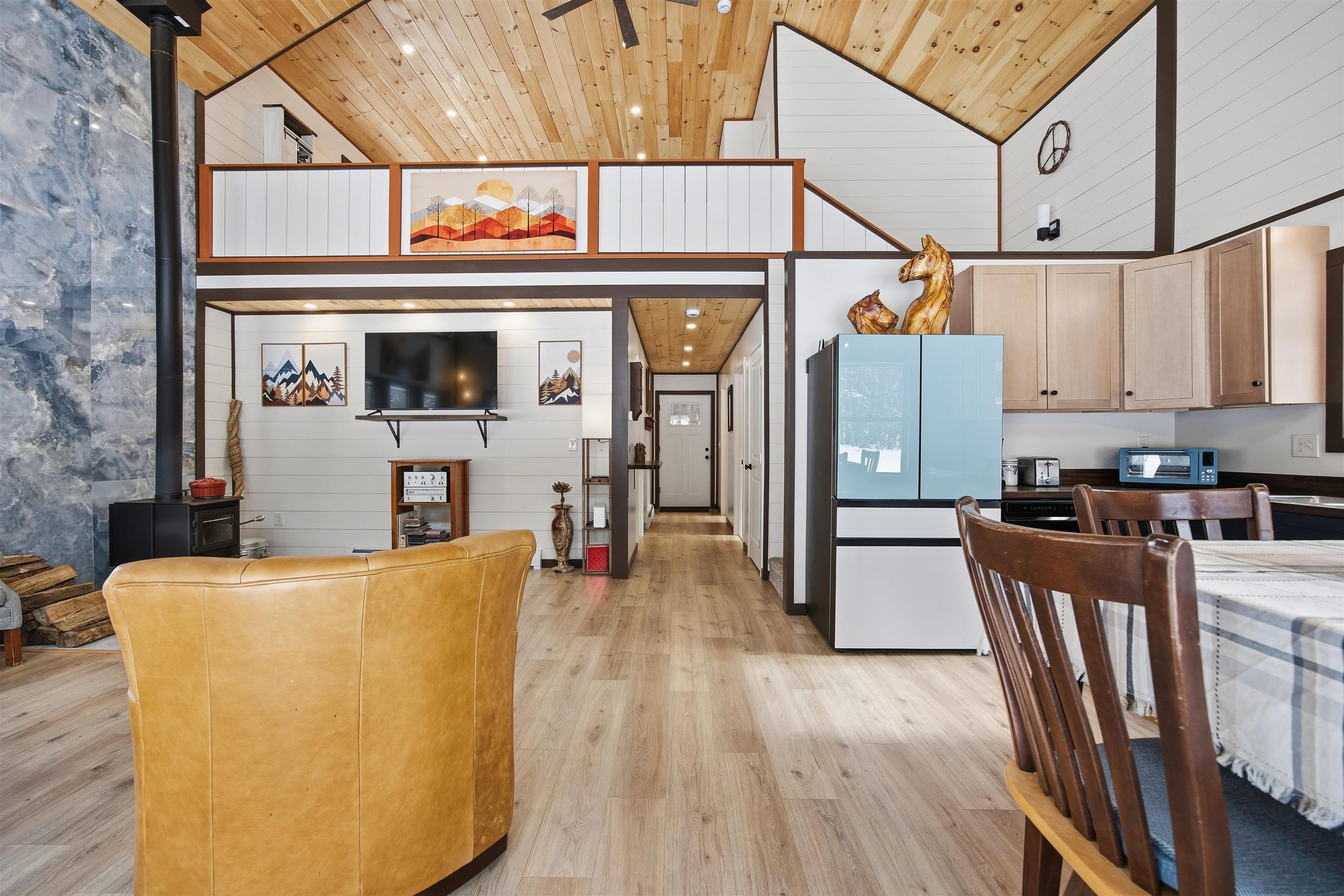 535 North Rd, Sunapee, NH 03782