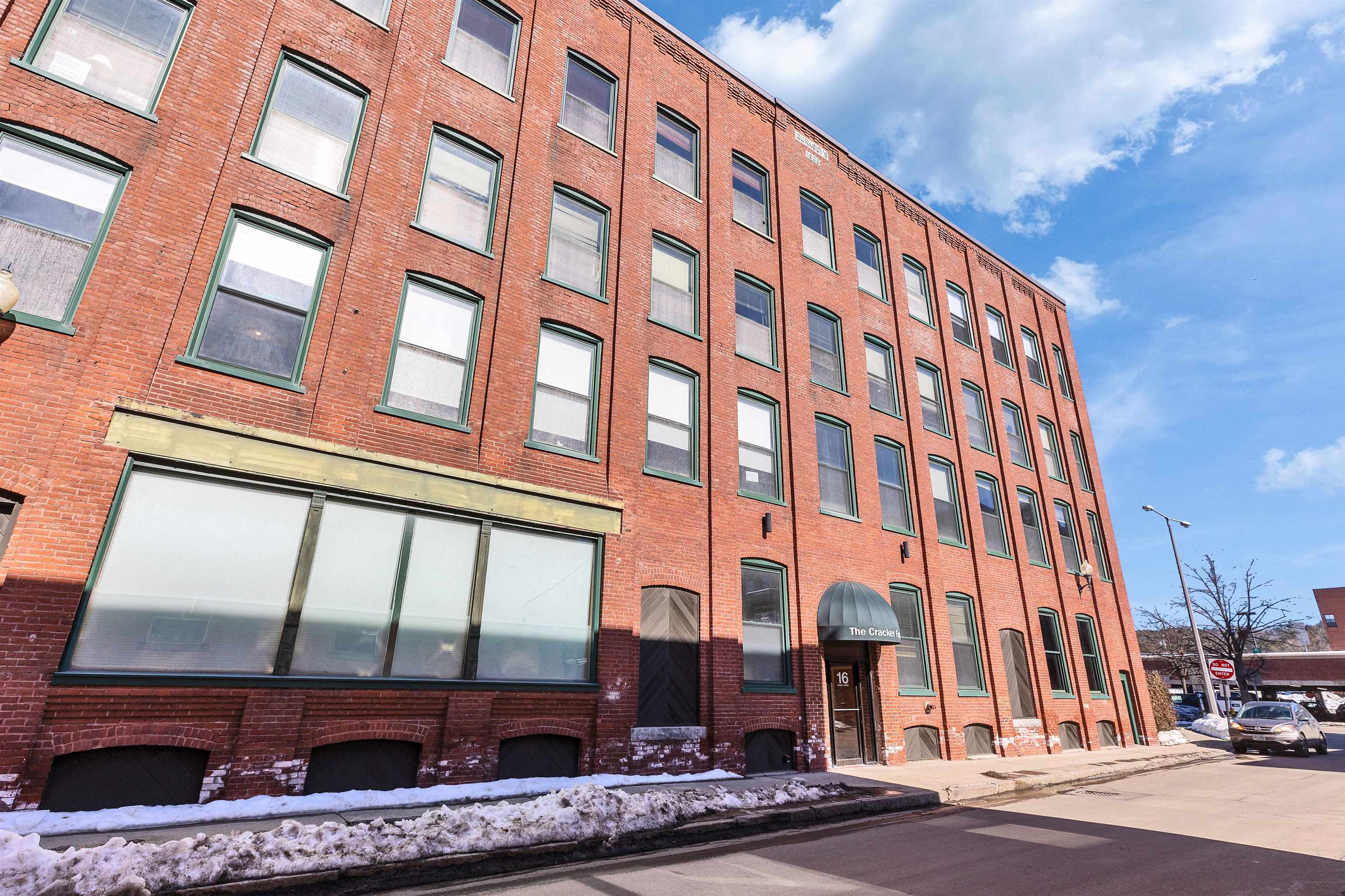 16 Church St, Keene, NH 03431