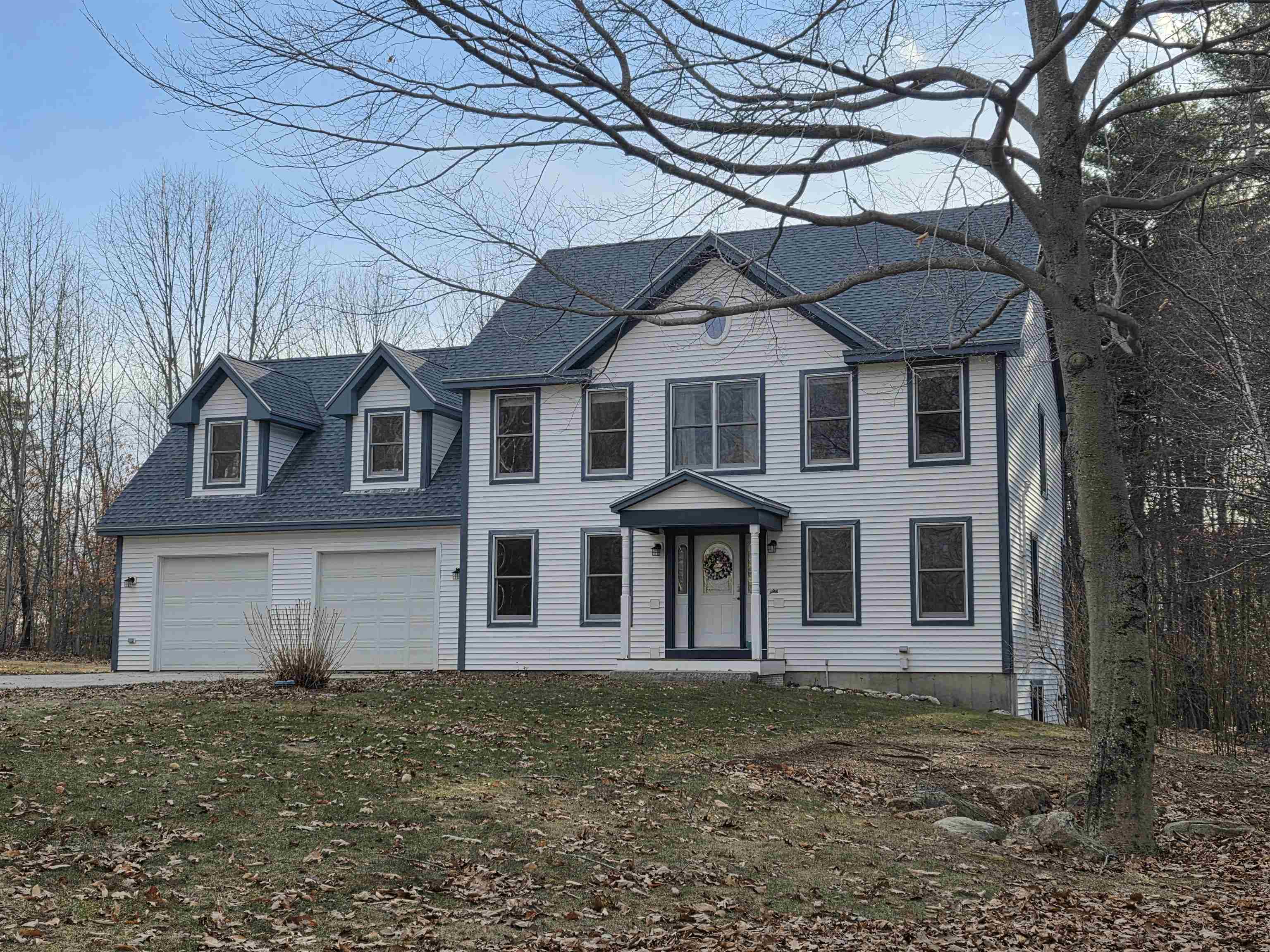 762 Robinson Rd, Pembroke, NH 03275