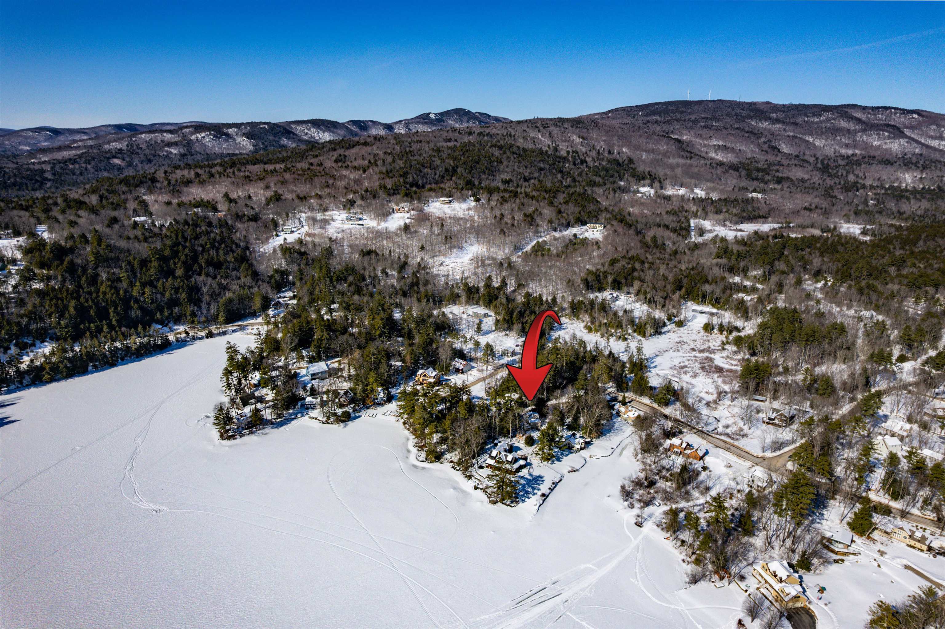 22 Crescent Ln, Hebron, NH 03241