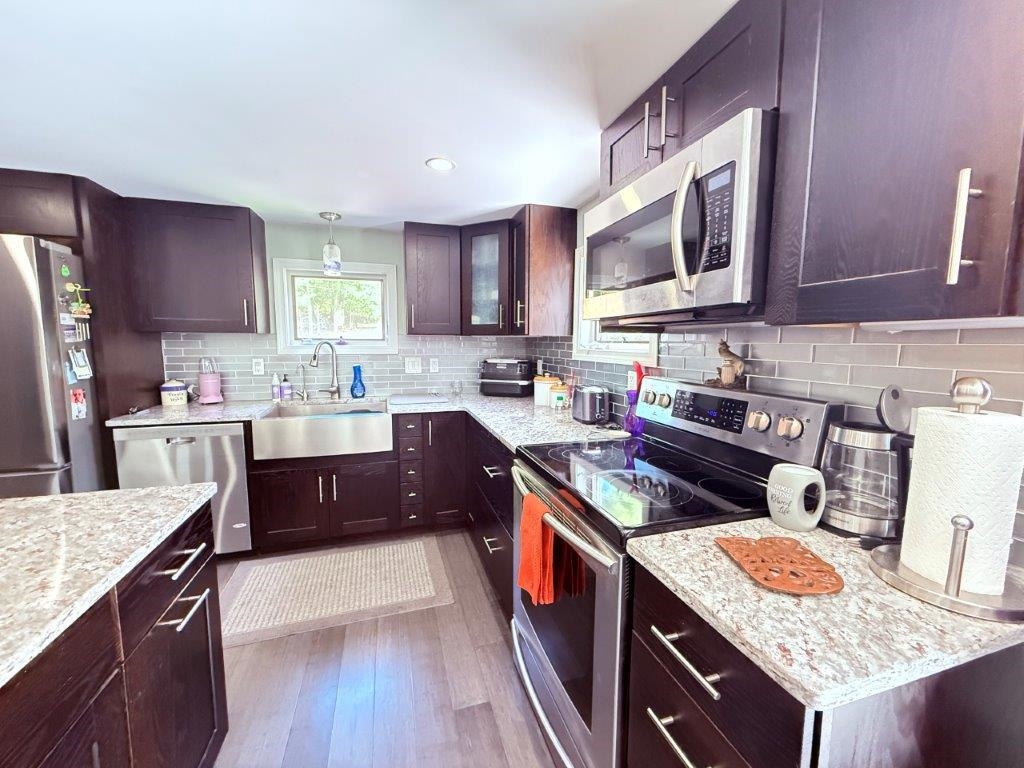 33 Bruce Rd, Canaan, NH 03741