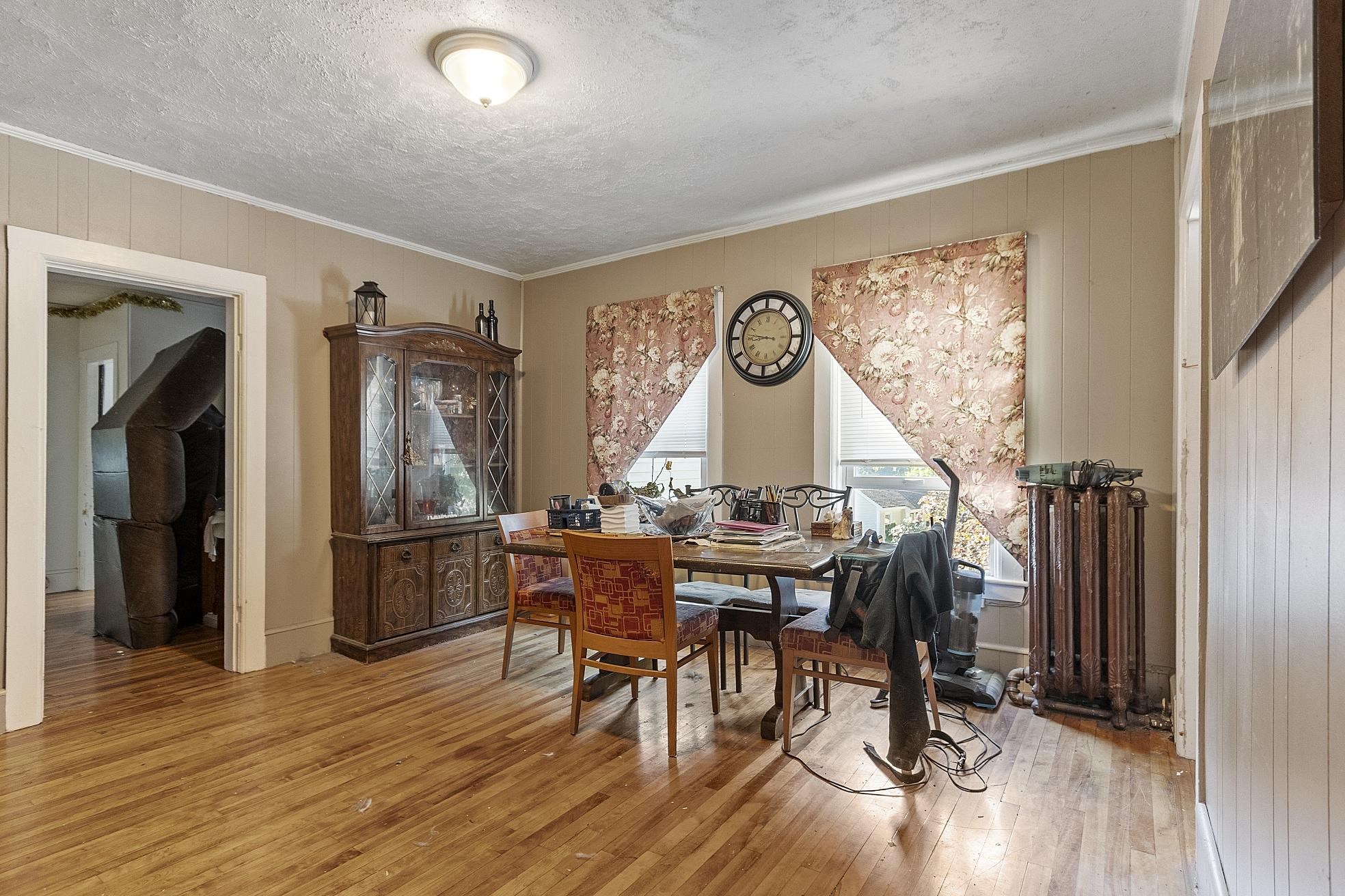 68 Brattleboro Rd, Hinsdale, NH 03451