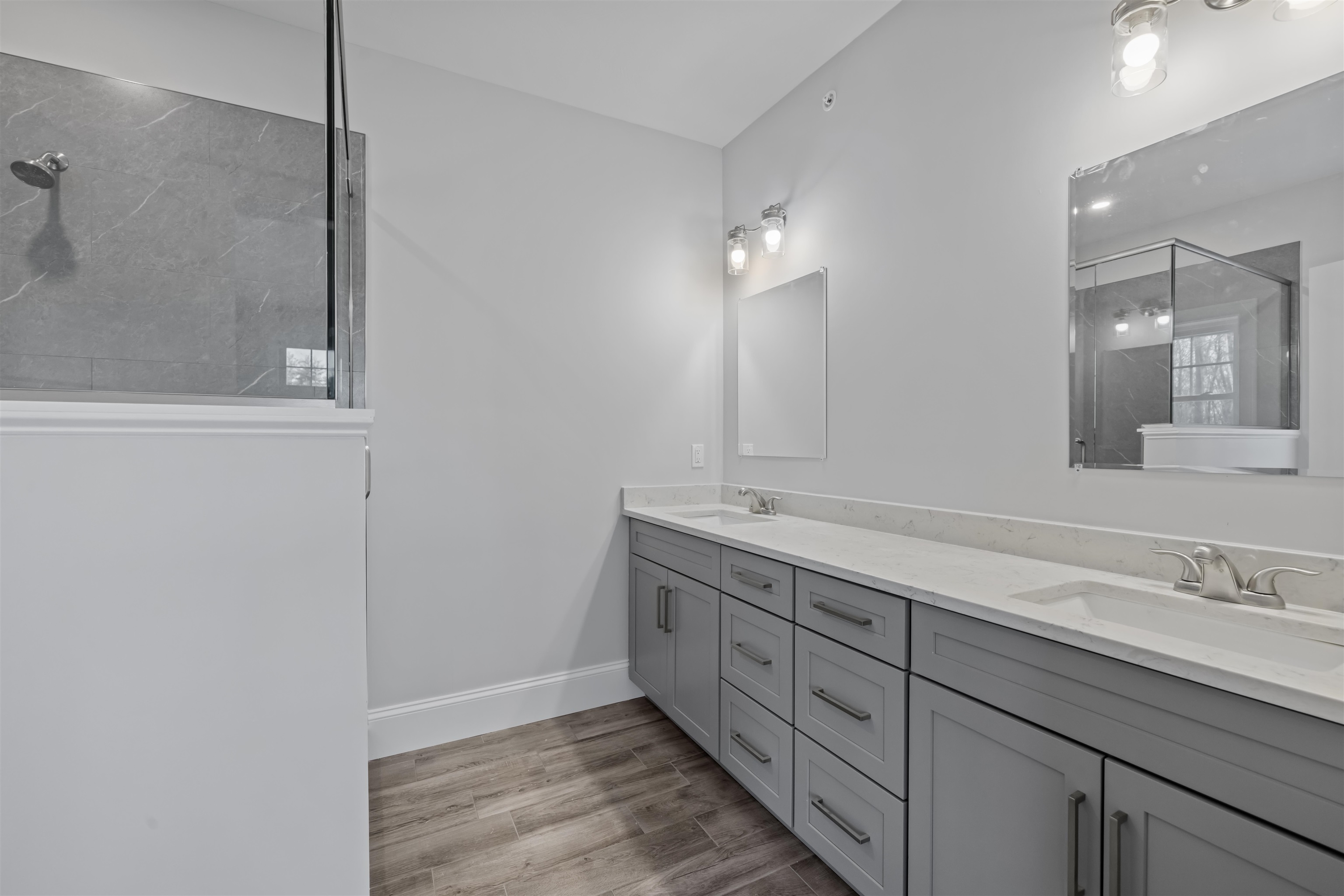 32 Gypsum Ln #30, Chester, NH 03036