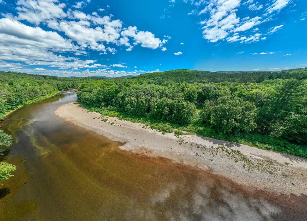 21 Pemi River Hts, Holderness, NH 03245