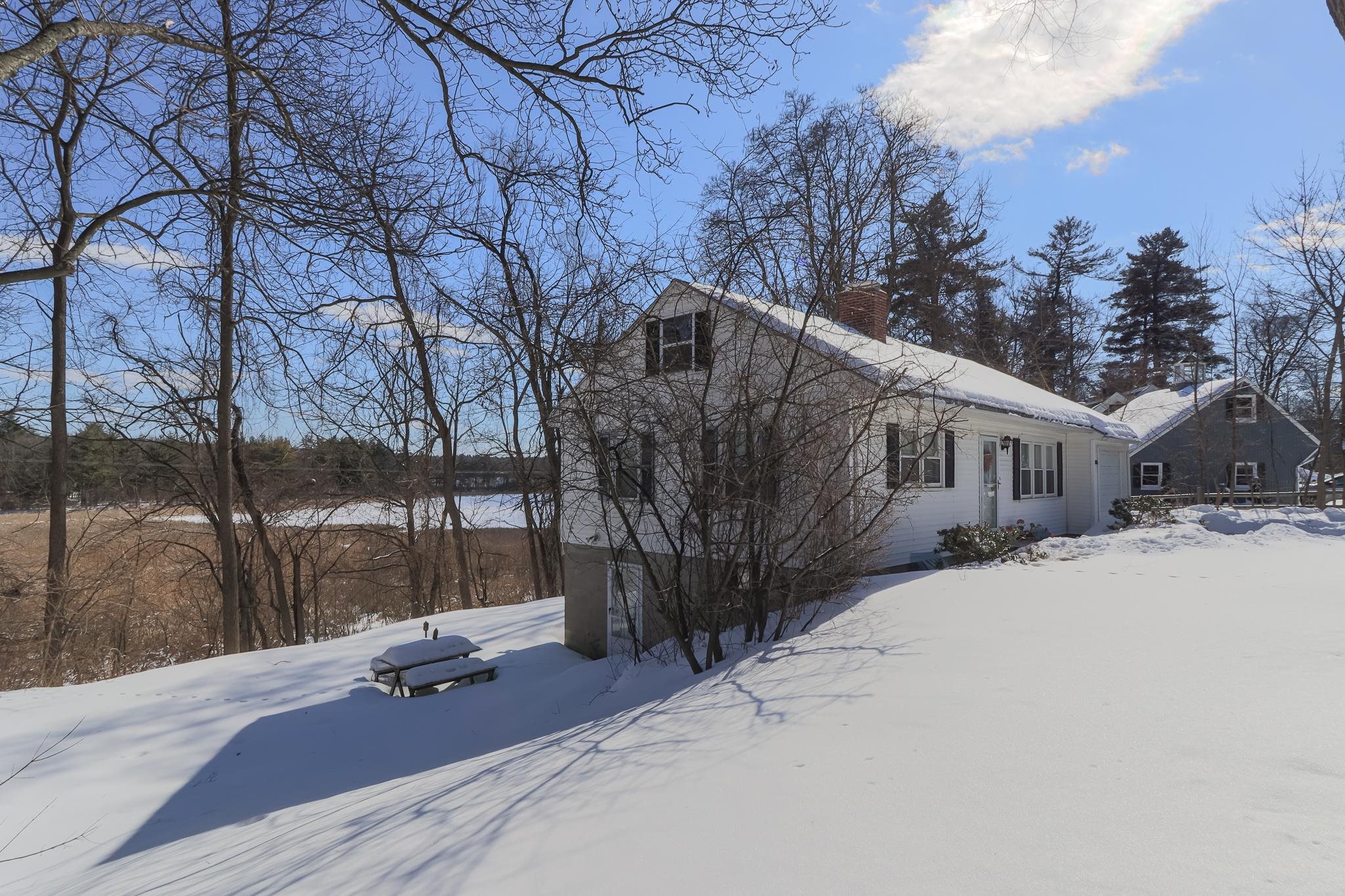 335 S Main St, Concord, NH 03301