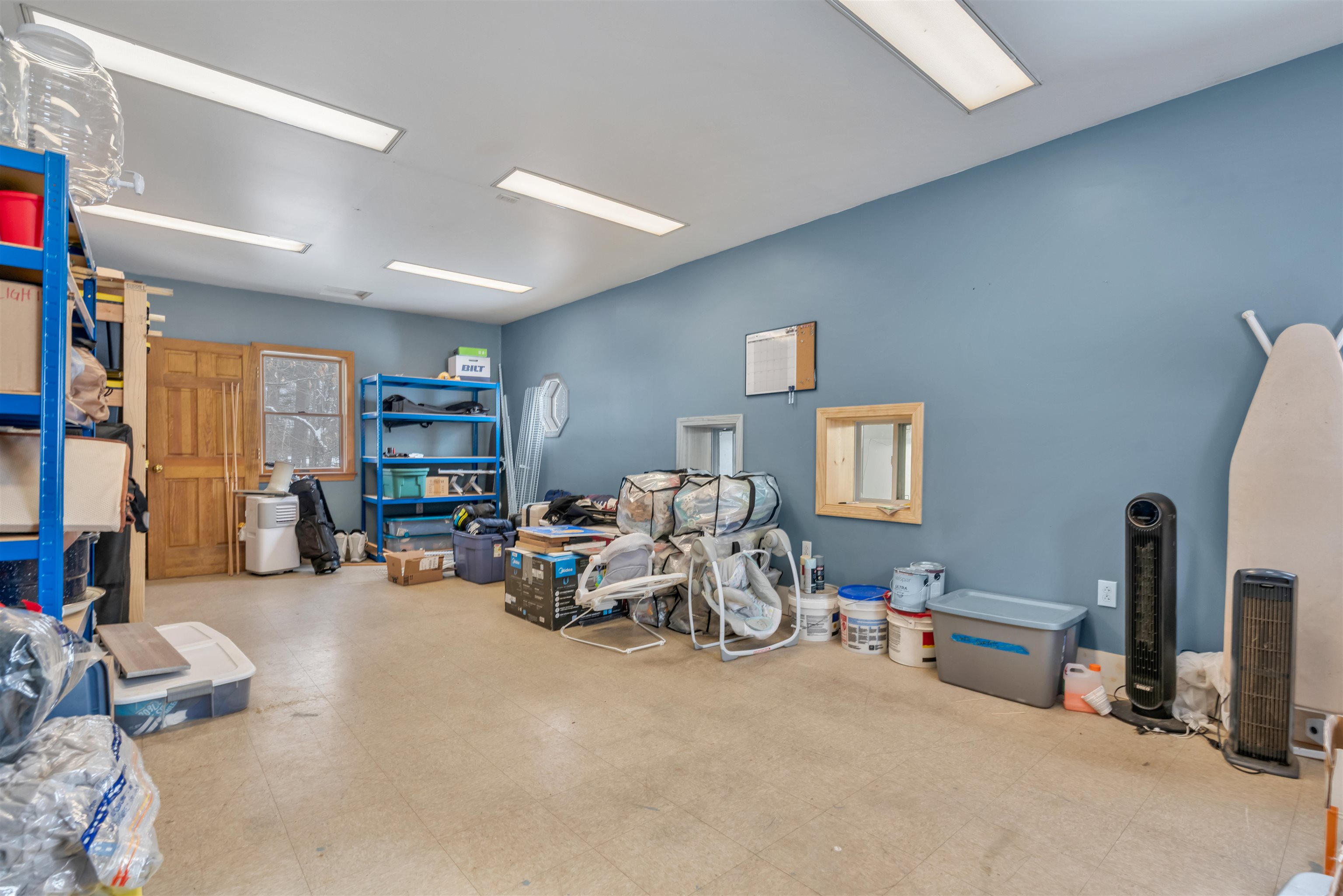 28 Stacy Dr, Rochester, NH 03867