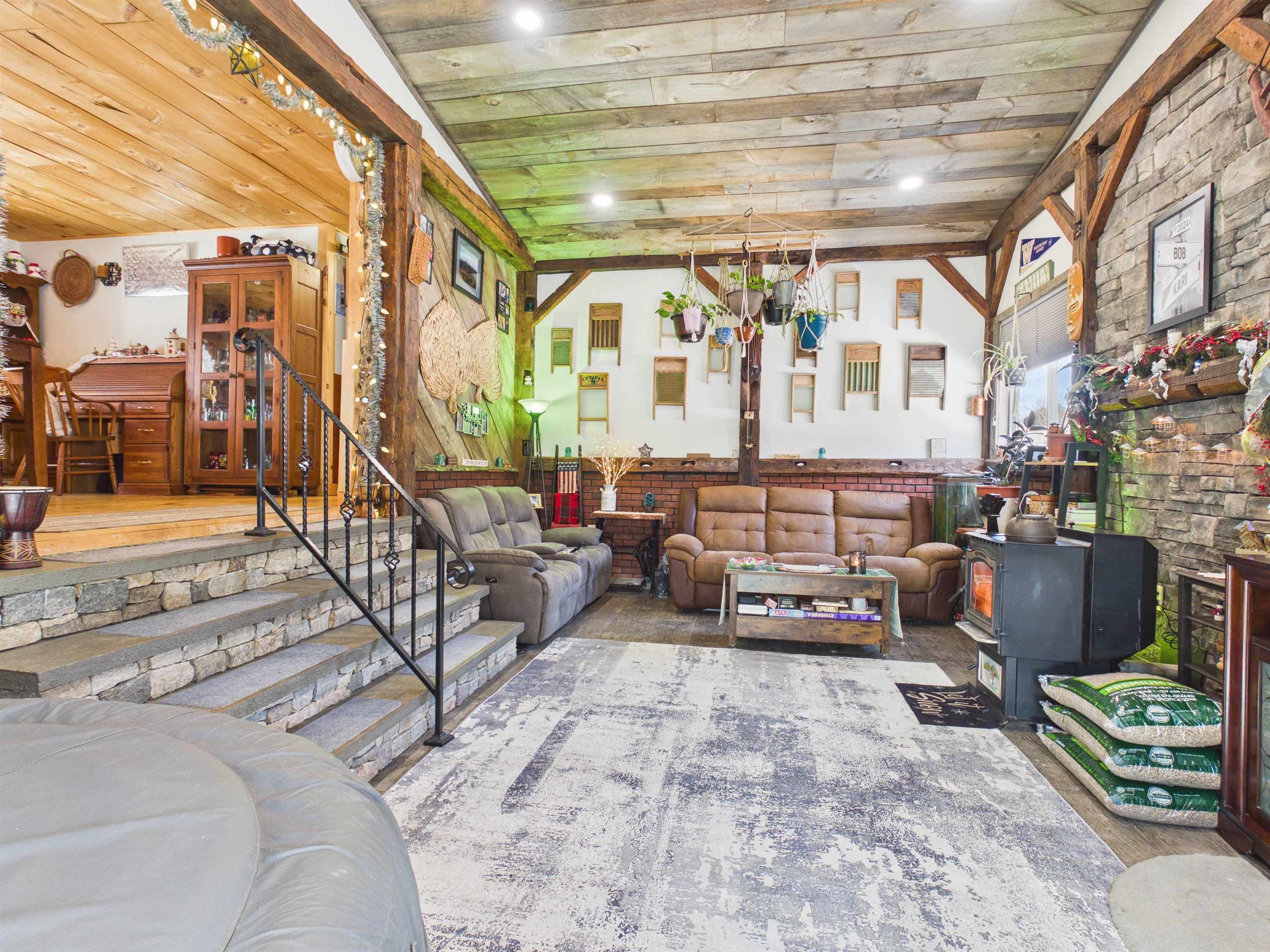 44 Schult St, Keene, NH 03431