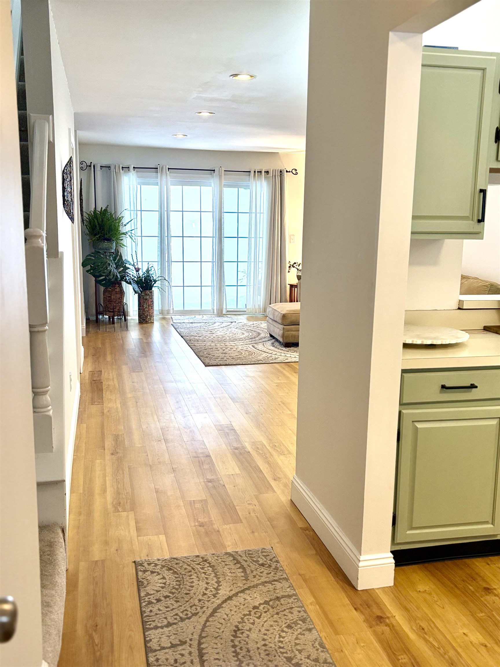 130 Middlesex Rd, Merrimack, NH 03054