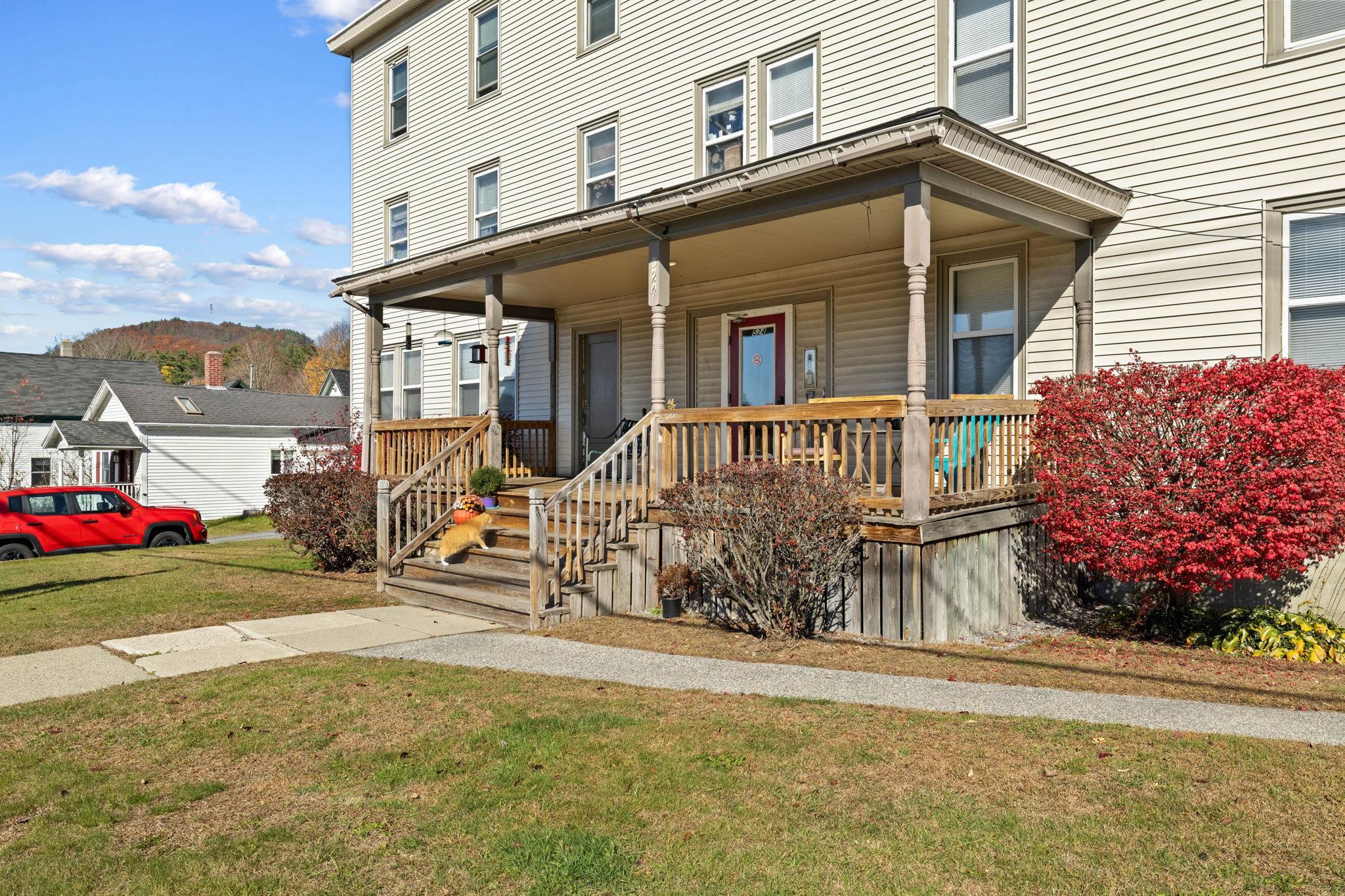 524 Sunapee St, Newport, NH 03773