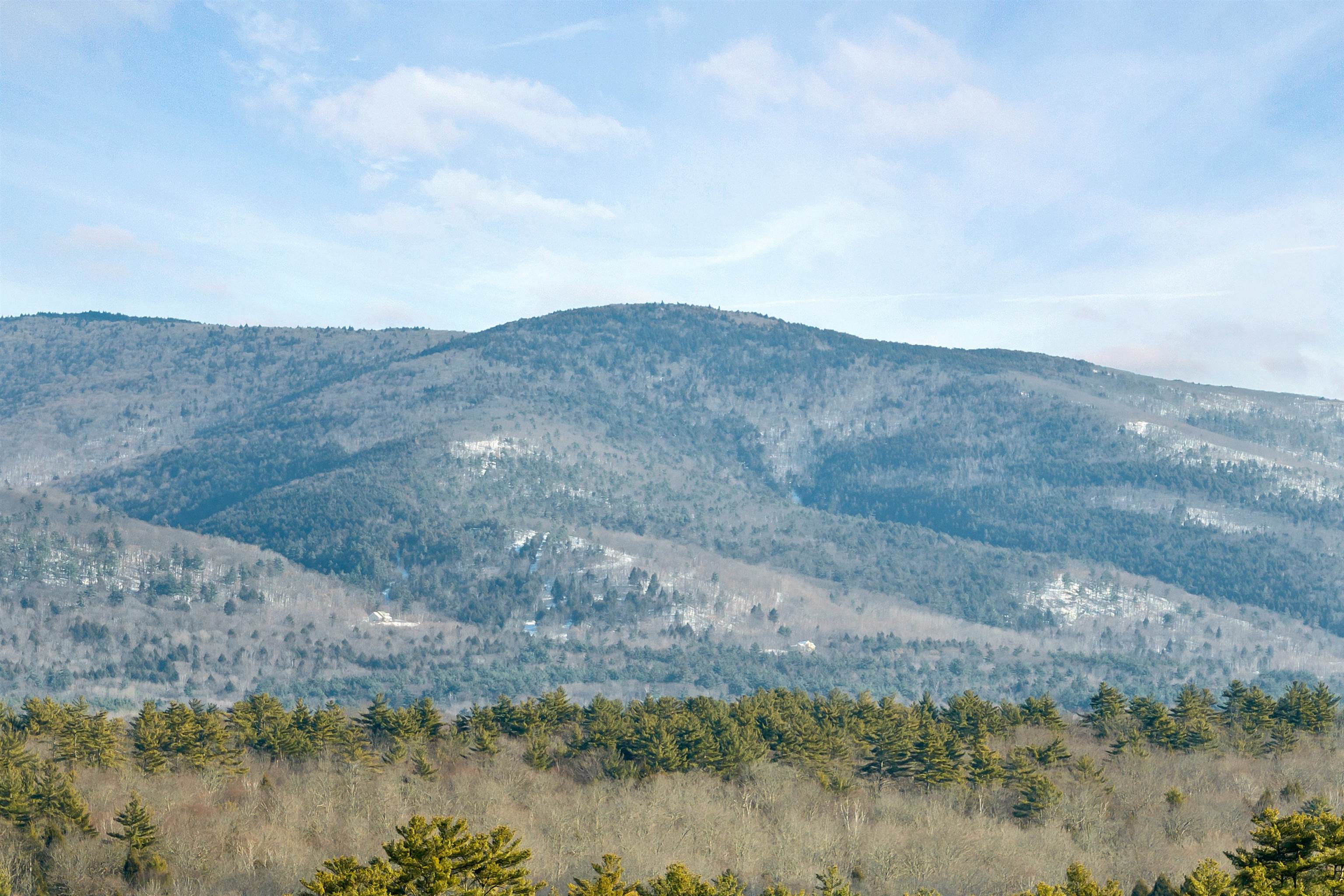 19 Abenaki Lane — photo 2