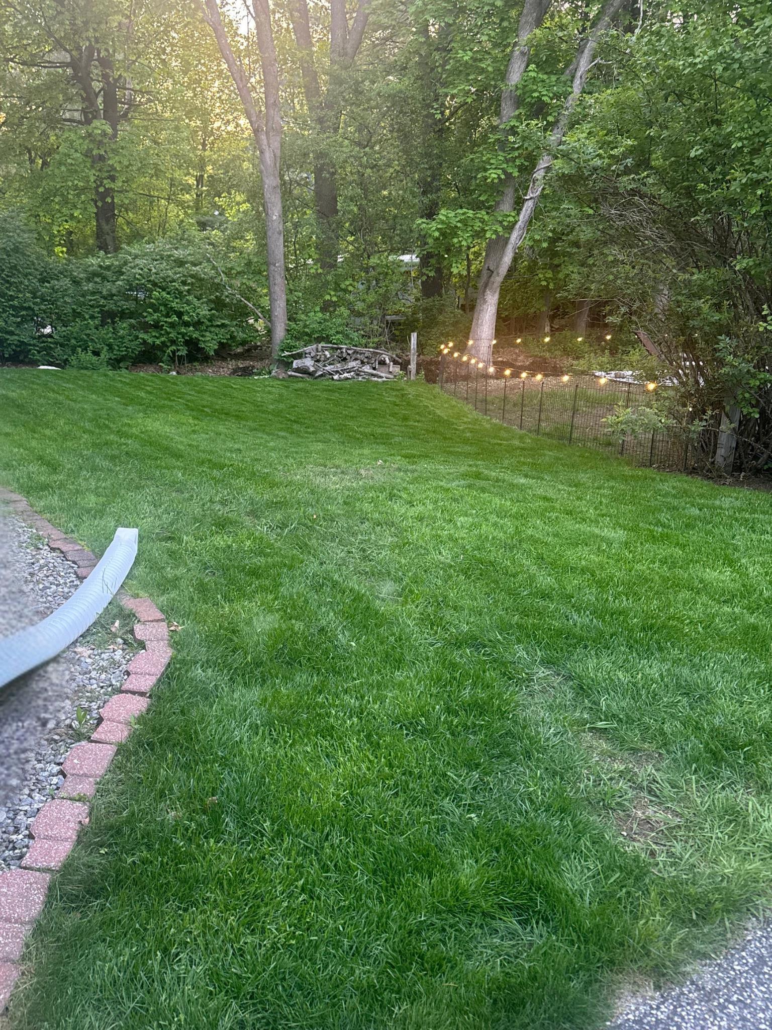 6 Mills Farm Cir, Derry, NH 03038