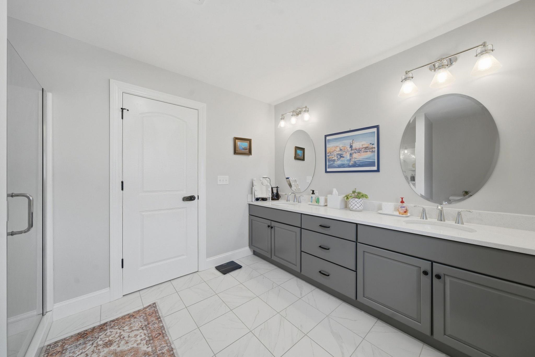 191 Brookview Dr, Hooksett, NH 03106