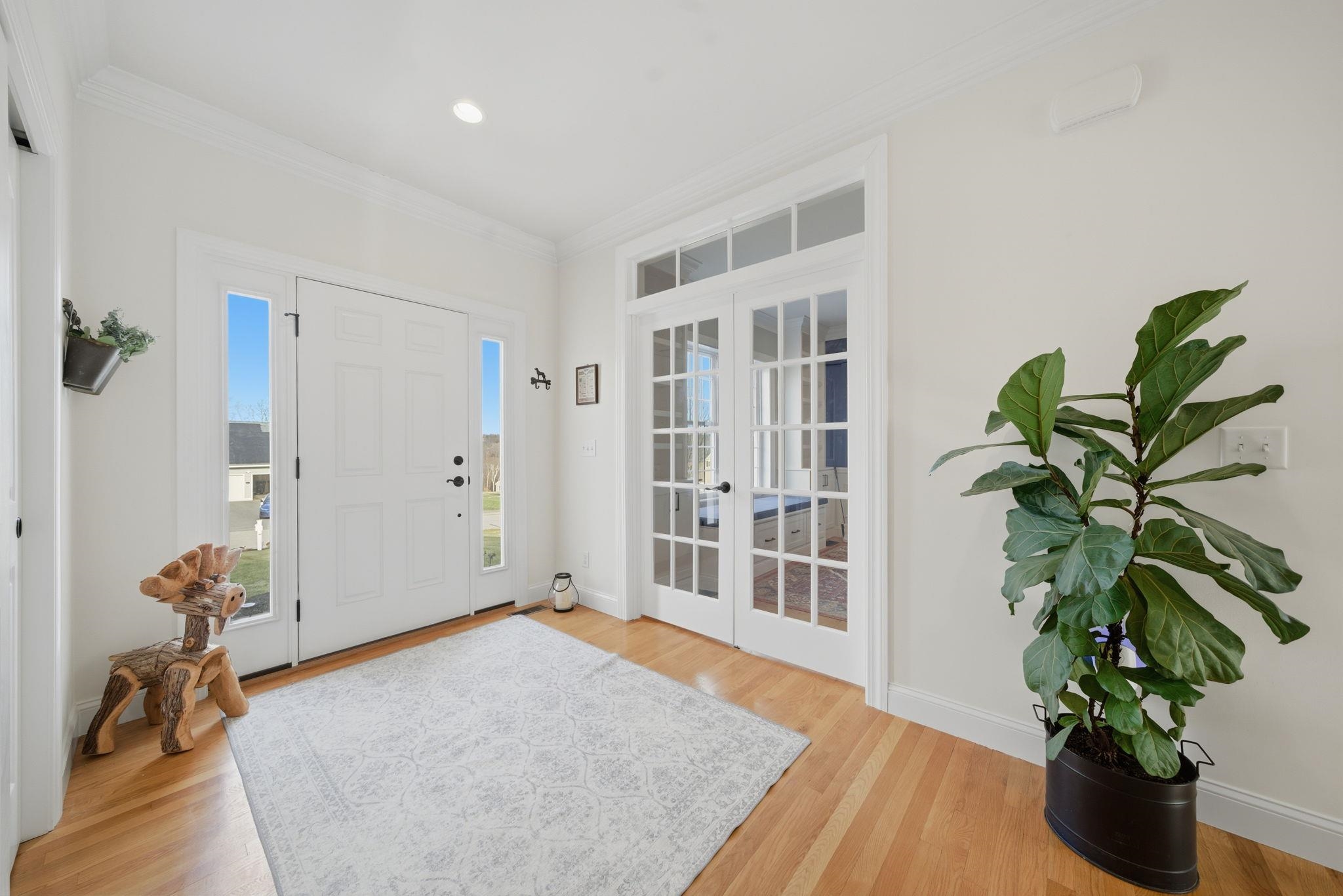 191 Brookview Dr, Hooksett, NH 03106