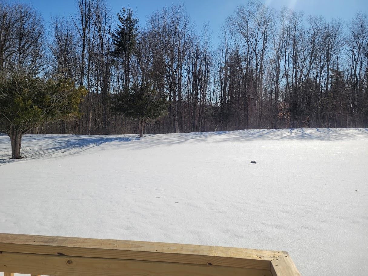 97 Fairview Dr, Pittsfield, NH 03263