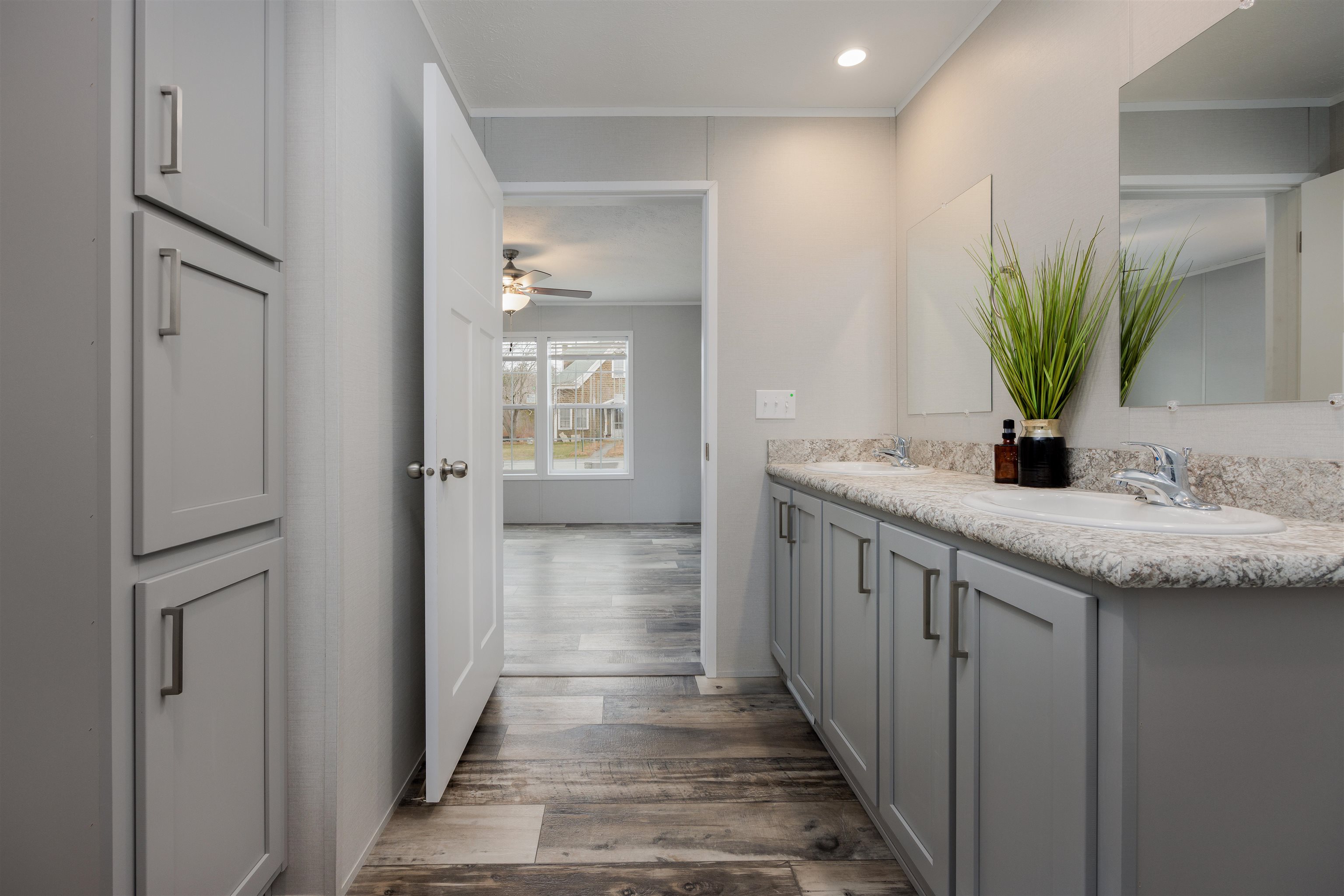 Double Sinks 25016890