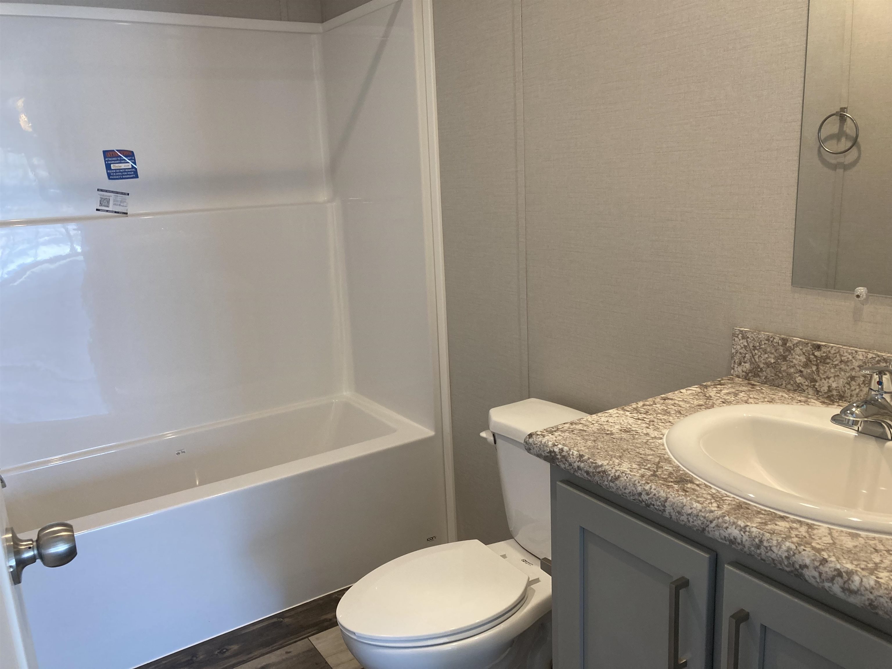 40 School St, Canaan, NH 03741