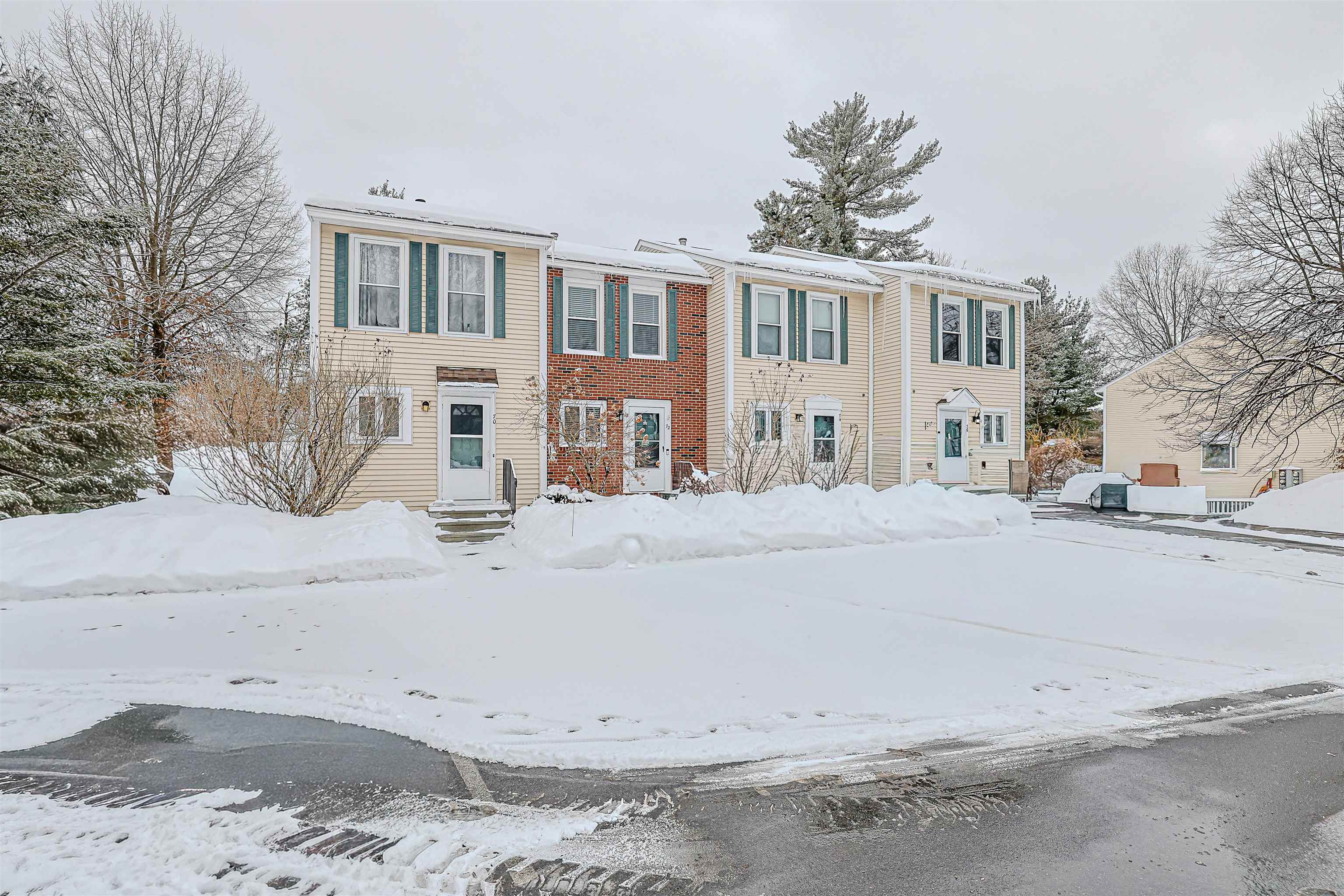 76 Shelburne Rd, Merrimack, NH 03054