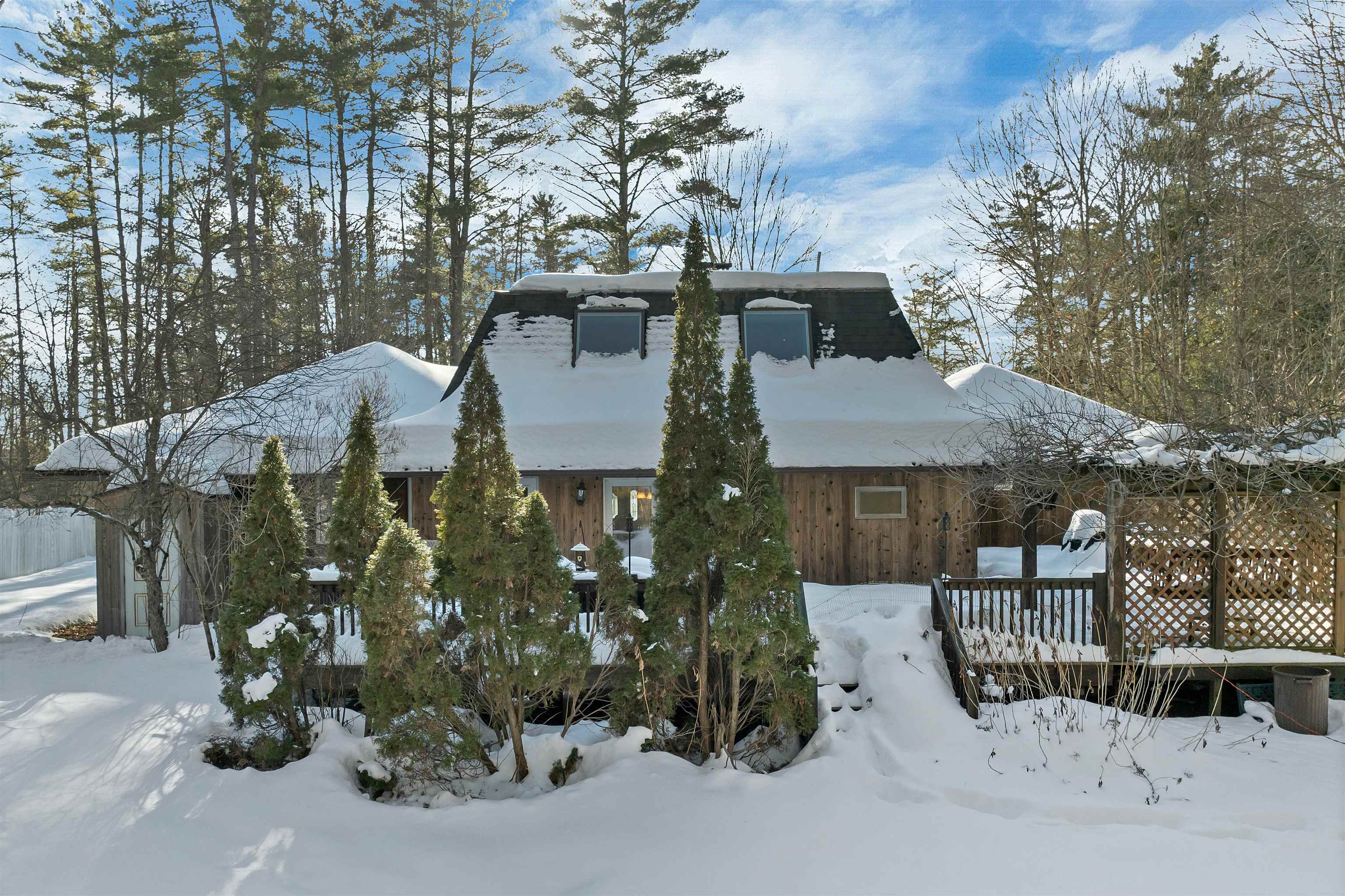 5 Circle Point Rd, Sanbornton, NH 03269