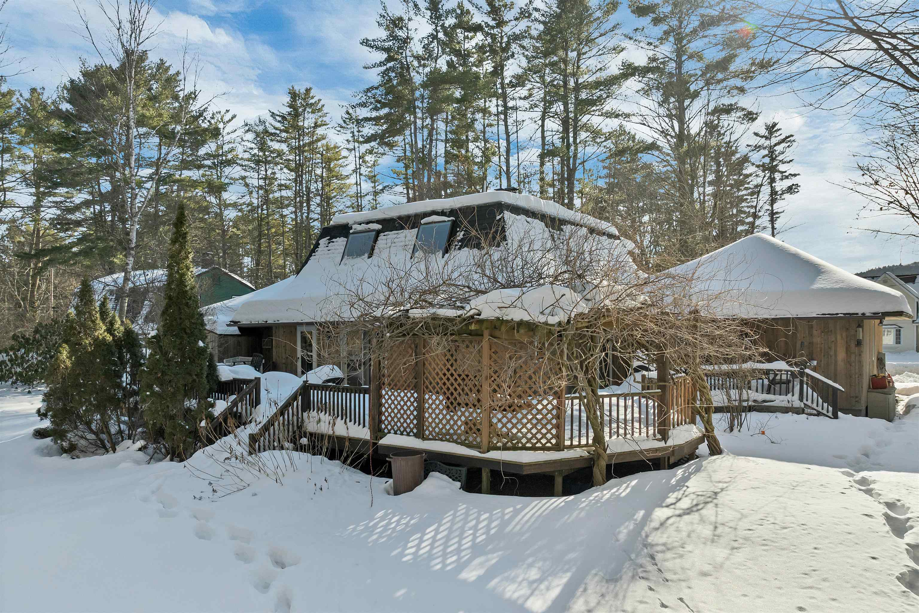 5 Circle Point Rd, Sanbornton, NH 03269