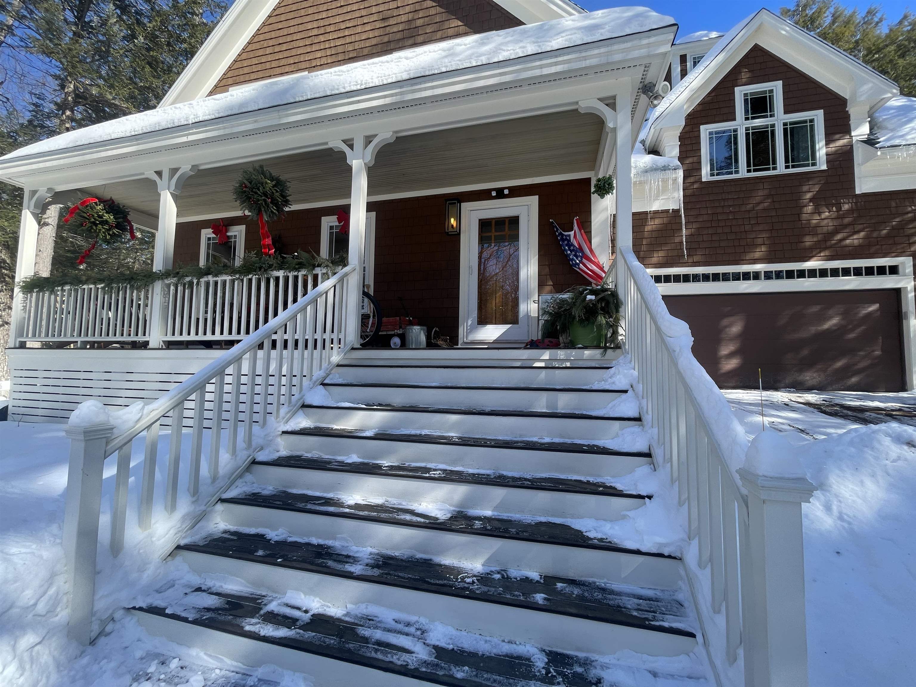 56 Kings Pine Rd, Wolfeboro, NH 03894