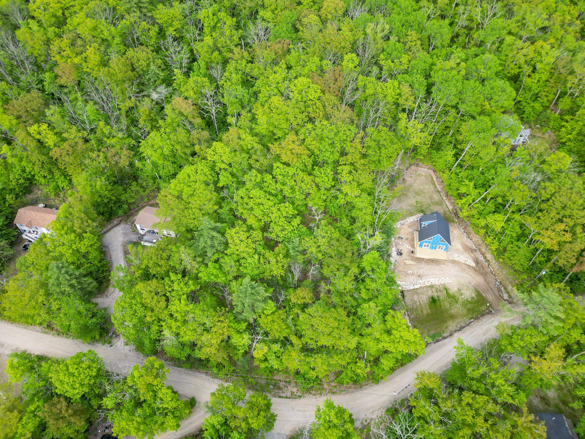 49 Huttwil Dr, Madison, NH 03849