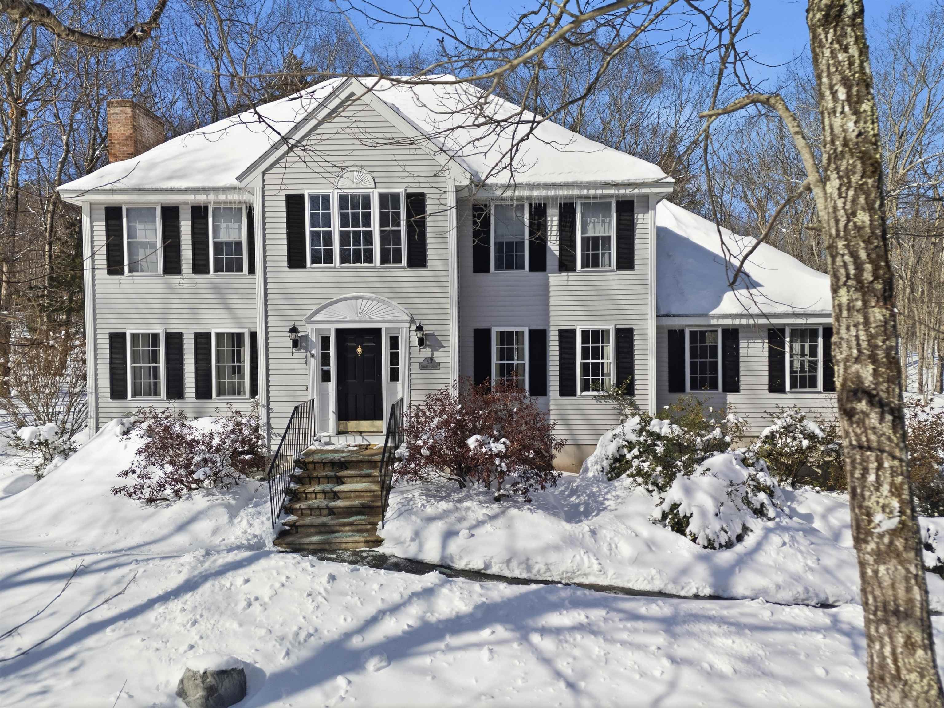 58 Orcutt Dr, Chester, NH 03036