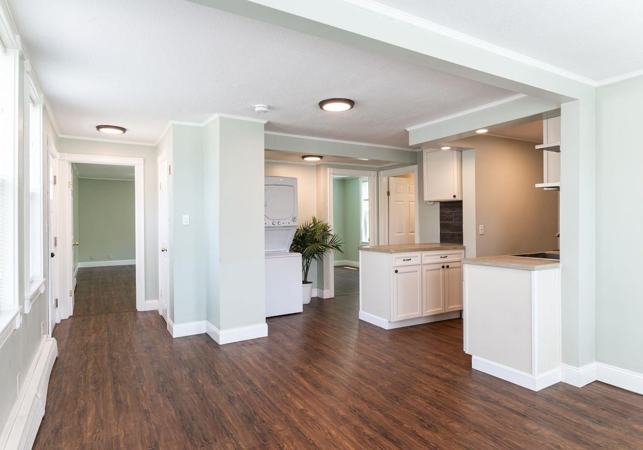 13 Main St, Plaistow, NH 03865