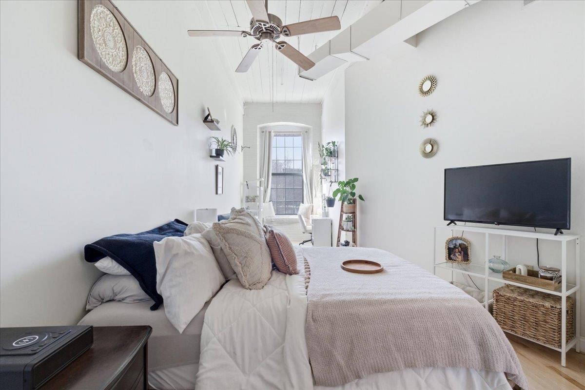 100 Main St, Pembroke, NH 03275