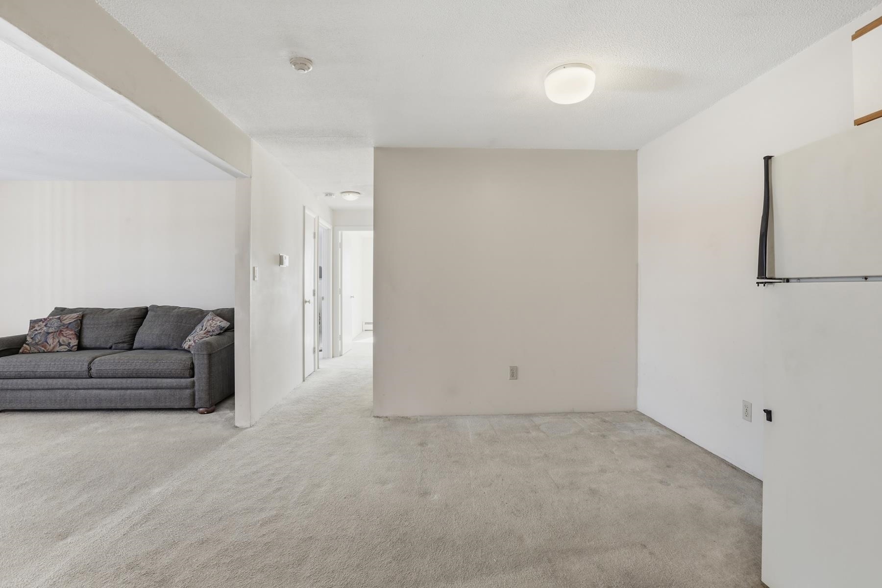 13 Tiffany Rd, Salem, NH 03079