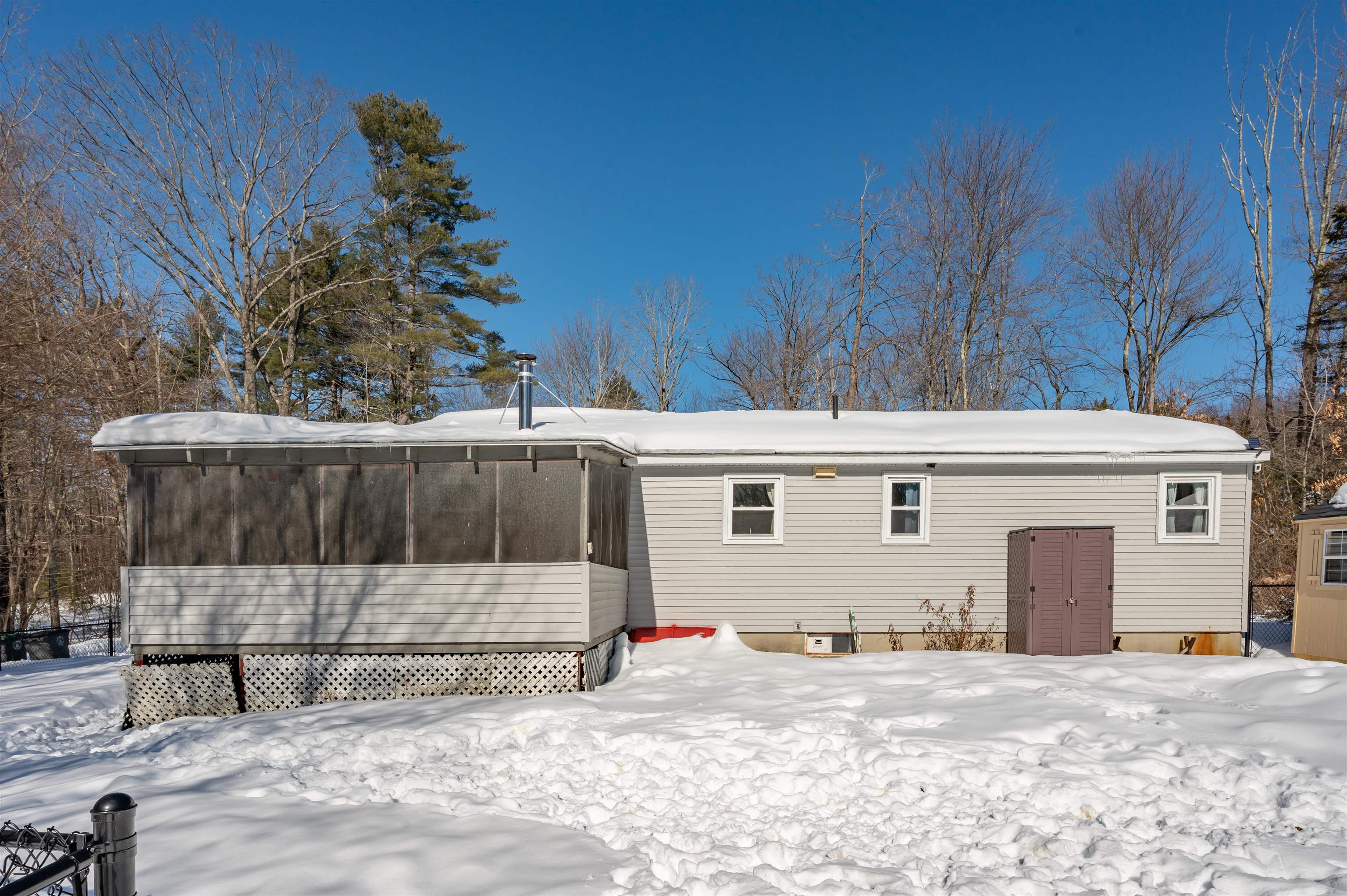 325 Pembroke Hill Rd, Pembroke, NH 03275