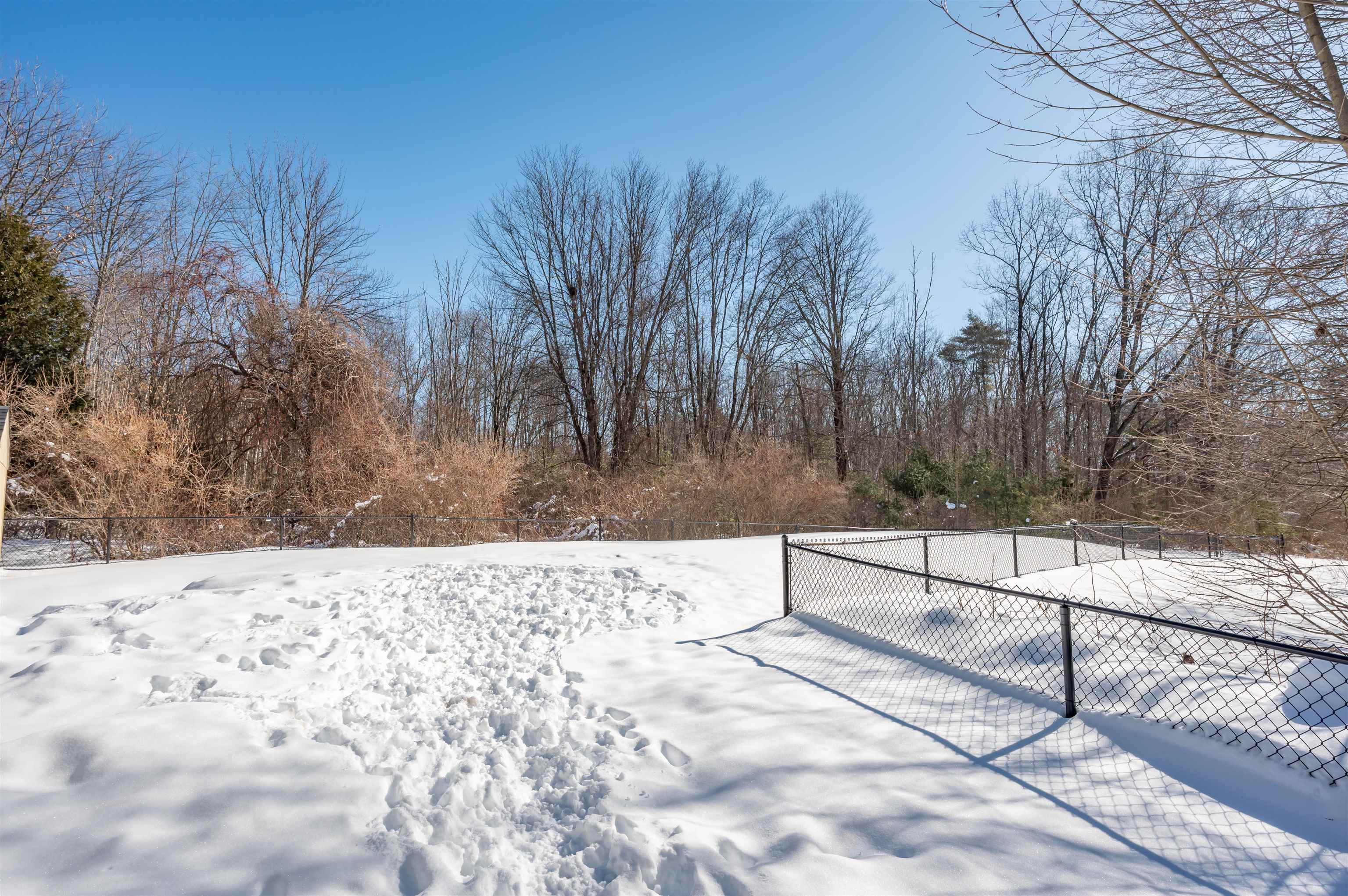 325 Pembroke Hill Rd, Pembroke, NH 03275