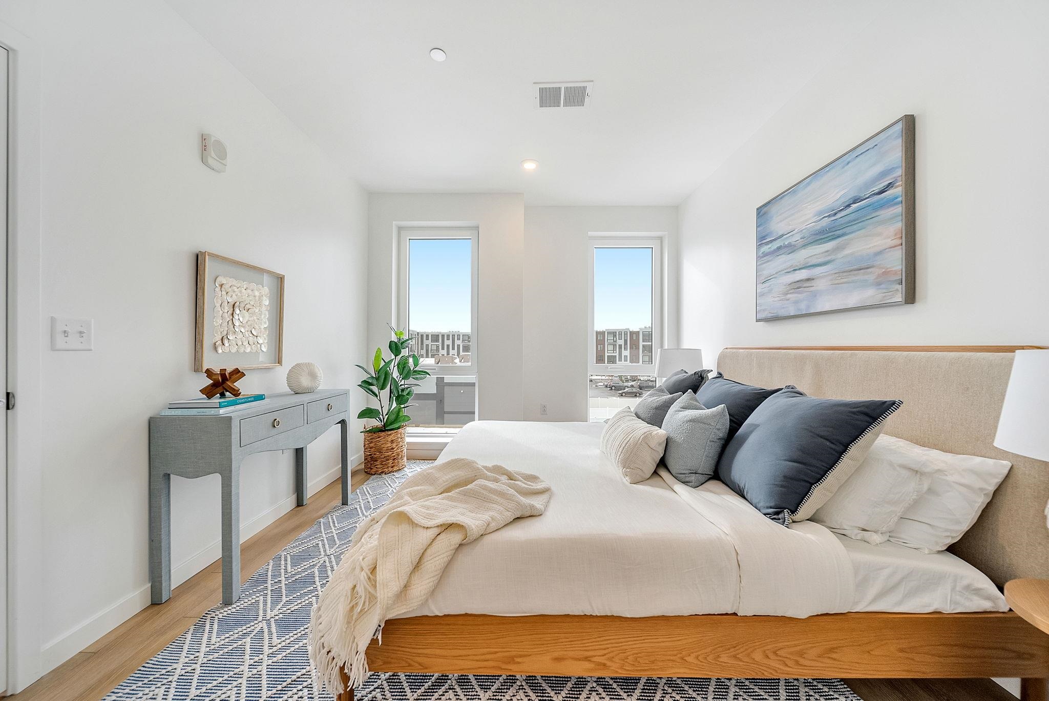 80 Constitution Ave, Portsmouth, NH 03801