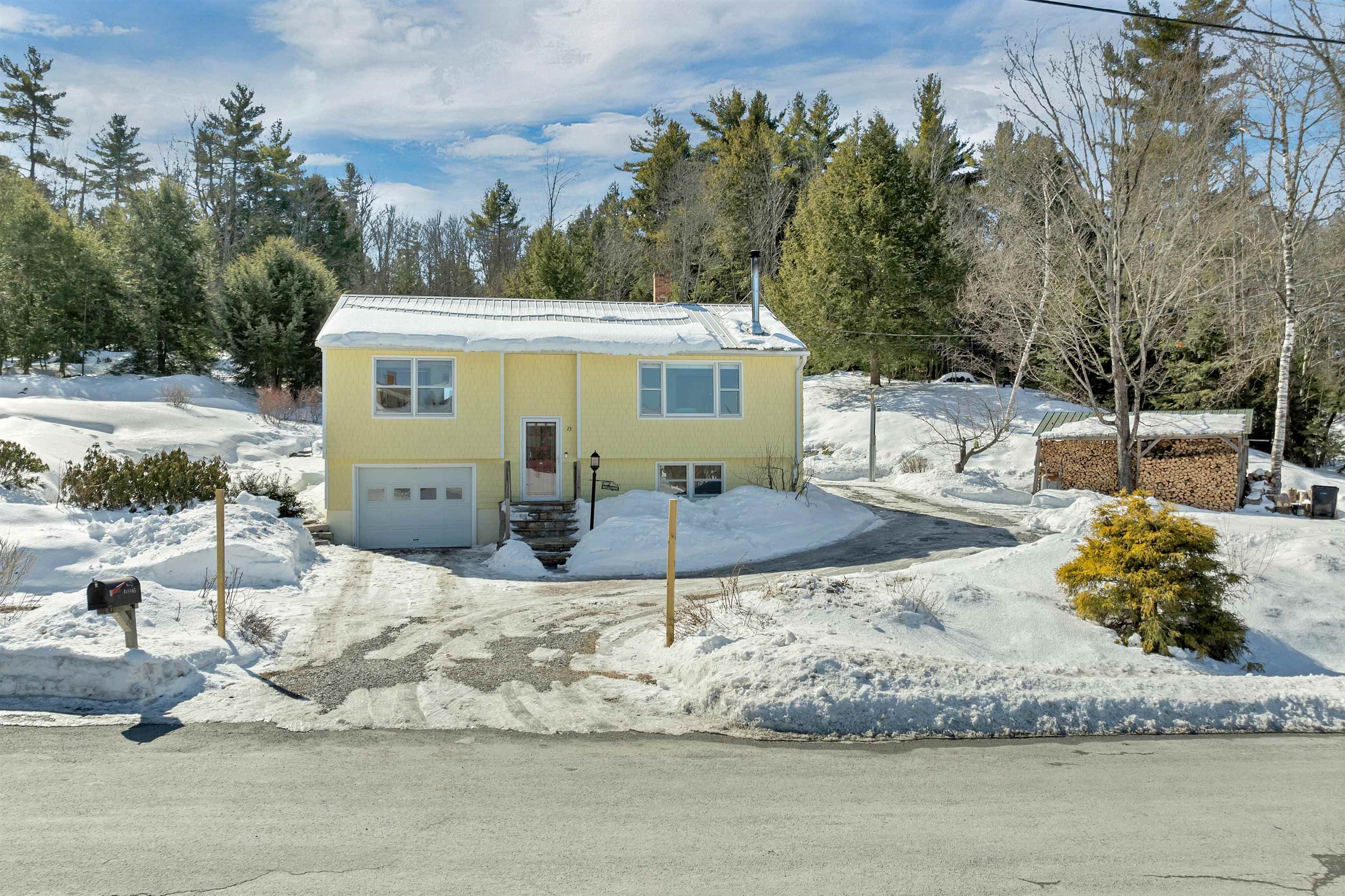 23 Pappas Rd, Claremont, NH 03743