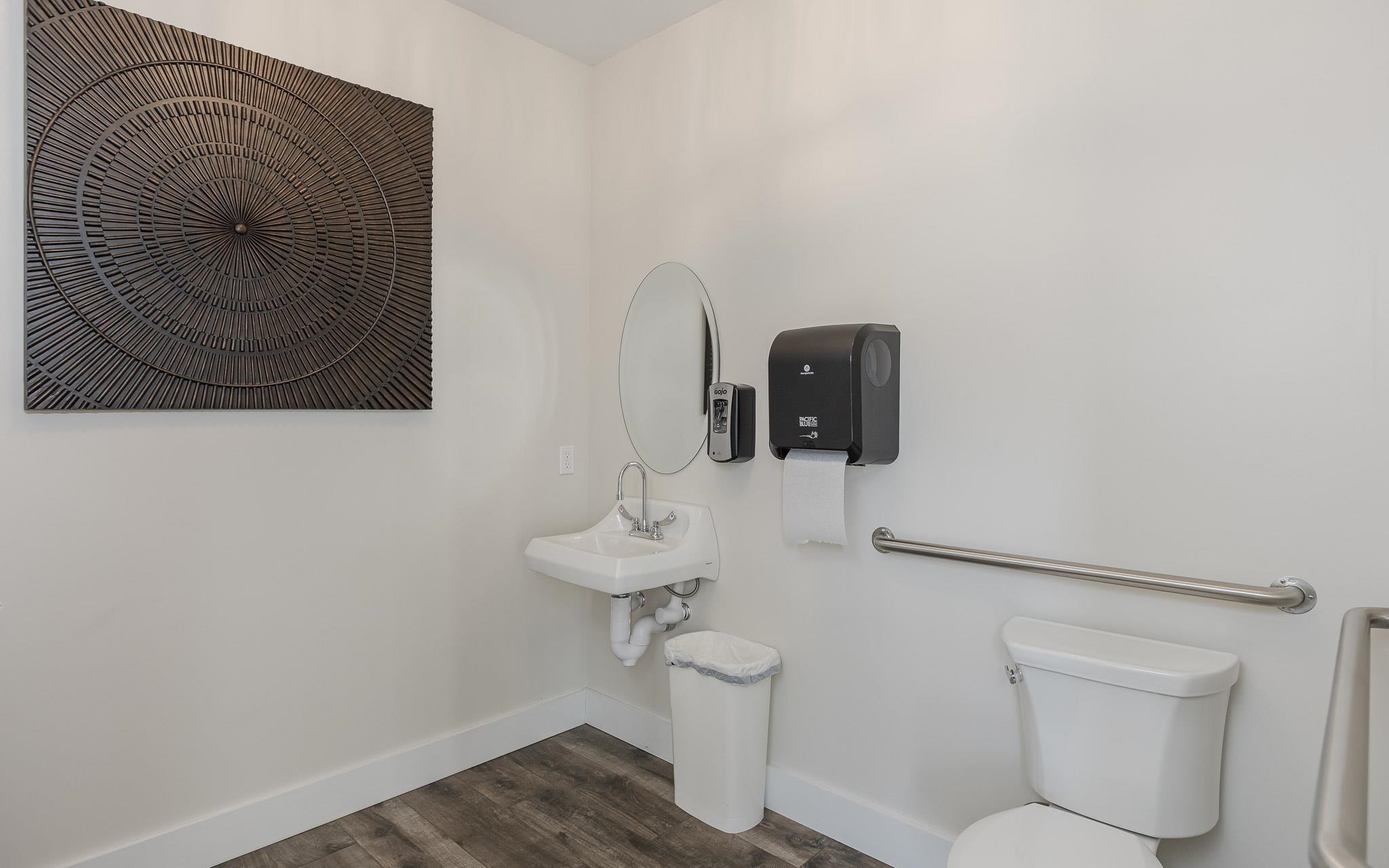 6 Ames Pz, Walpole, NH 03608