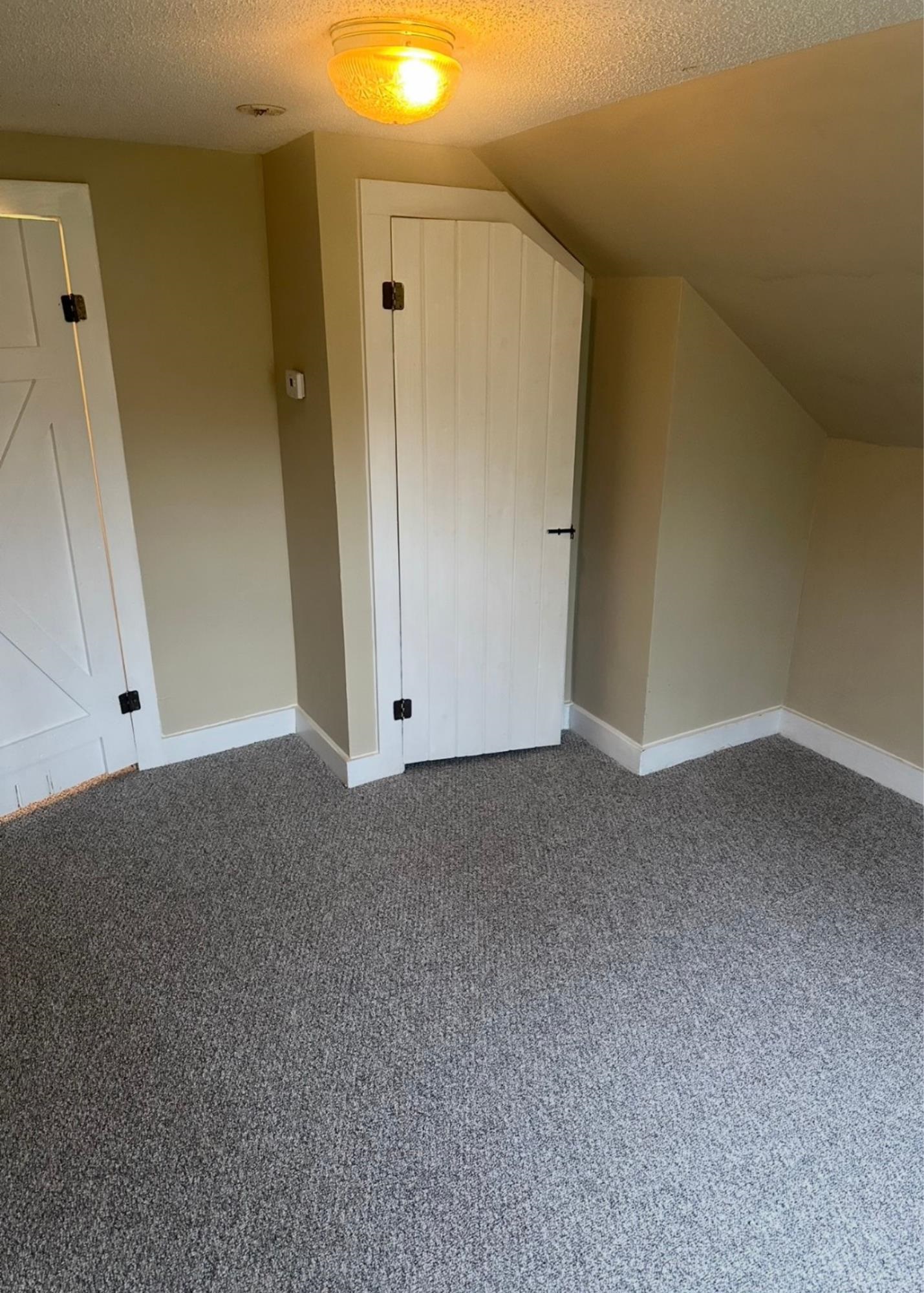 260 Charles St, Farmington, NH 03835