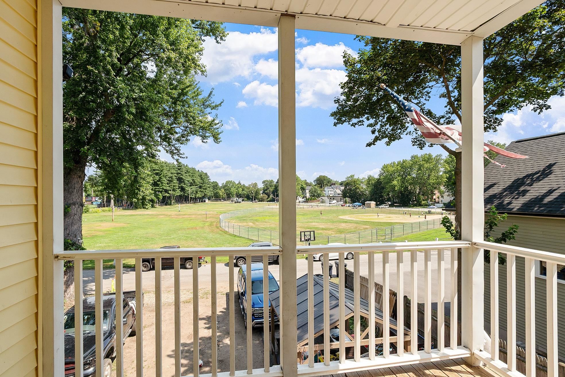 14 Artillery Ln, Nashua, NH 03064