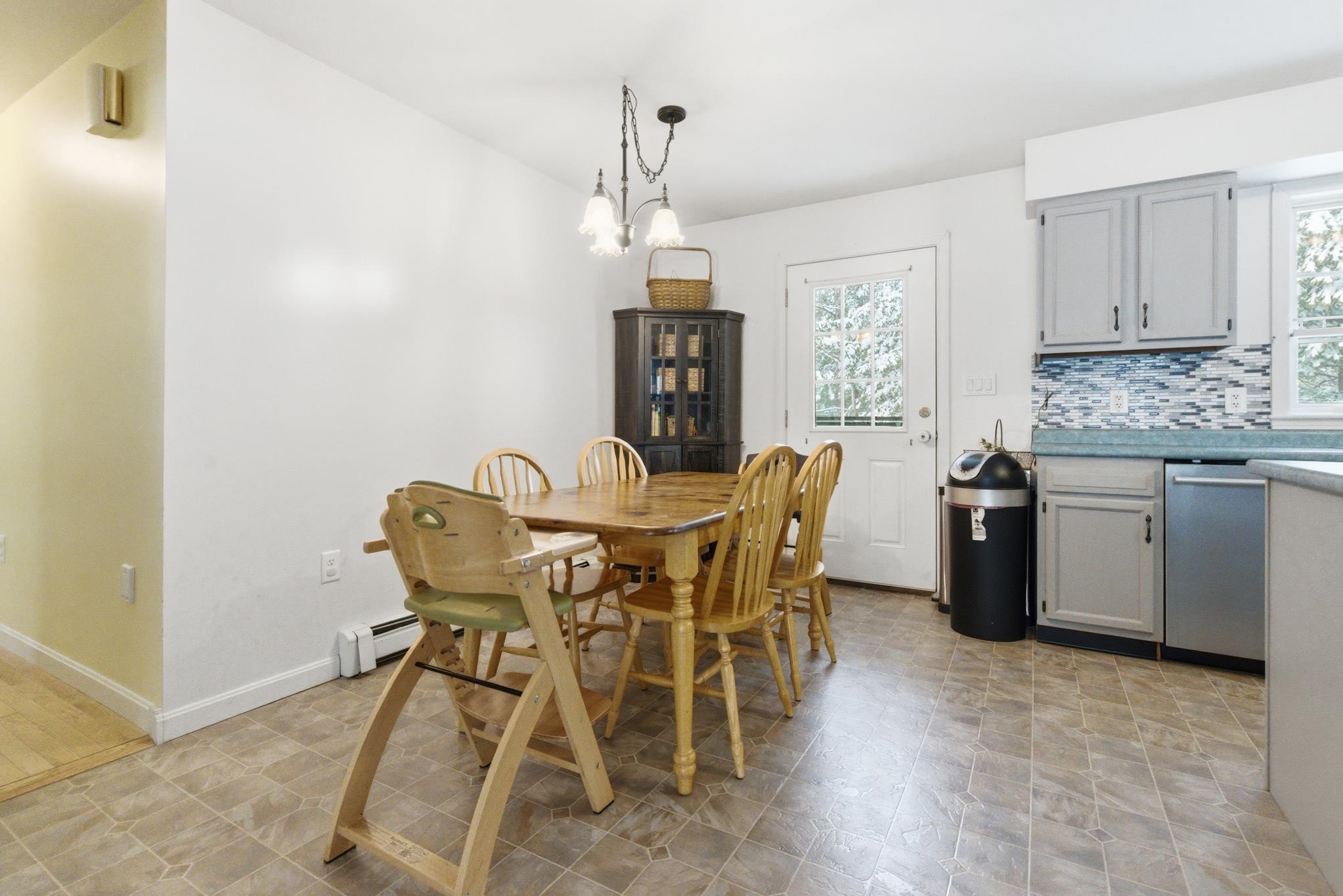 48 Huntington Dr, Hillsborough, NH 03244