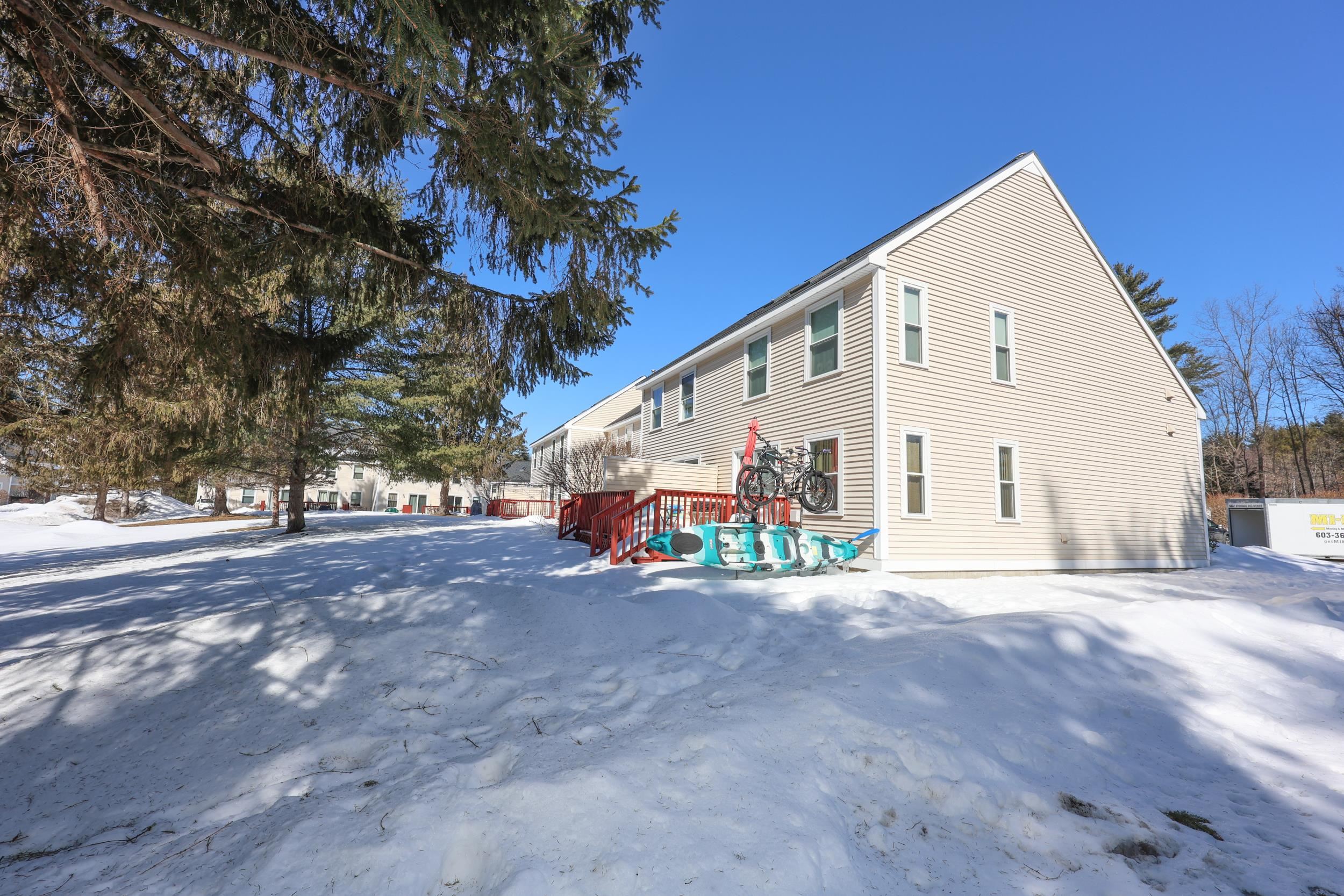 68 Great Falls Dr, Concord, NH 03303