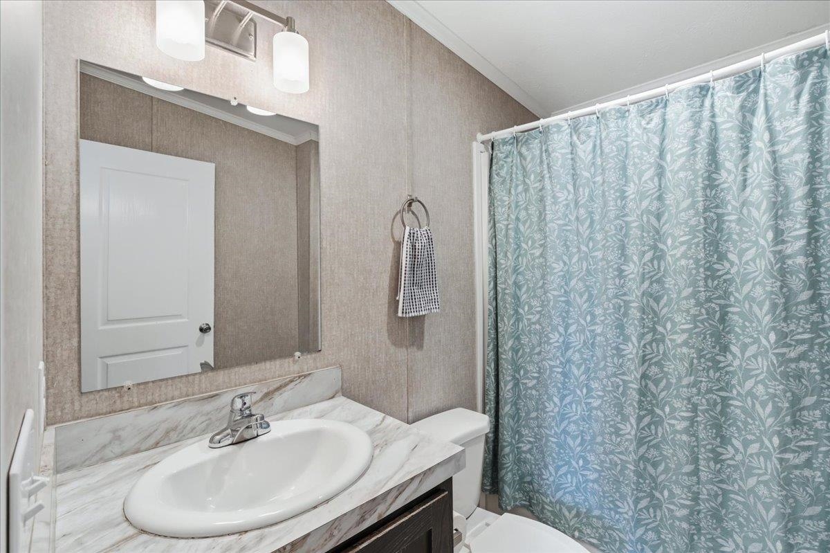 7 Pinecrest Cir, Allenstown, NH 03275