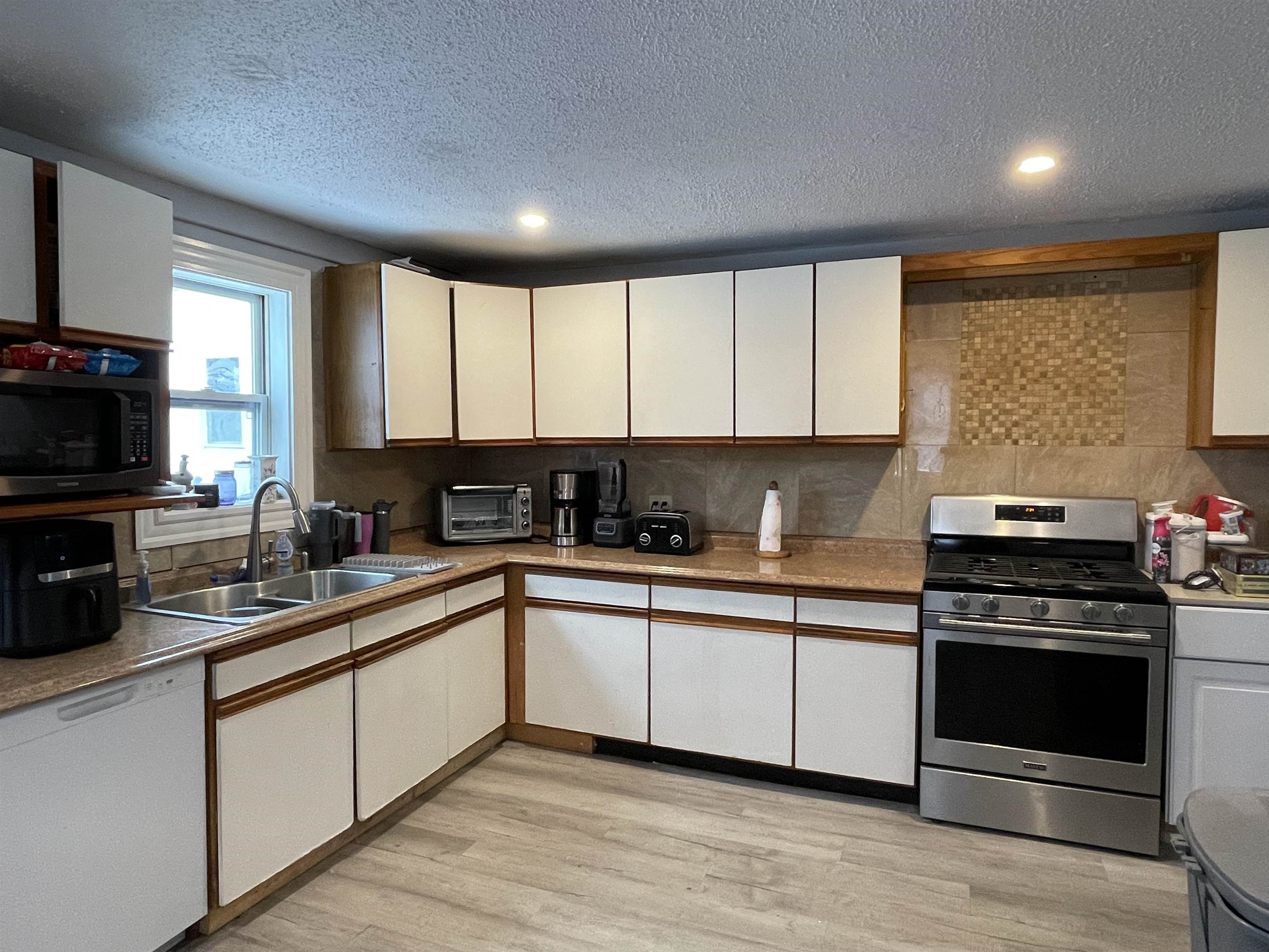 173 Main St, Belmont, NH 03220