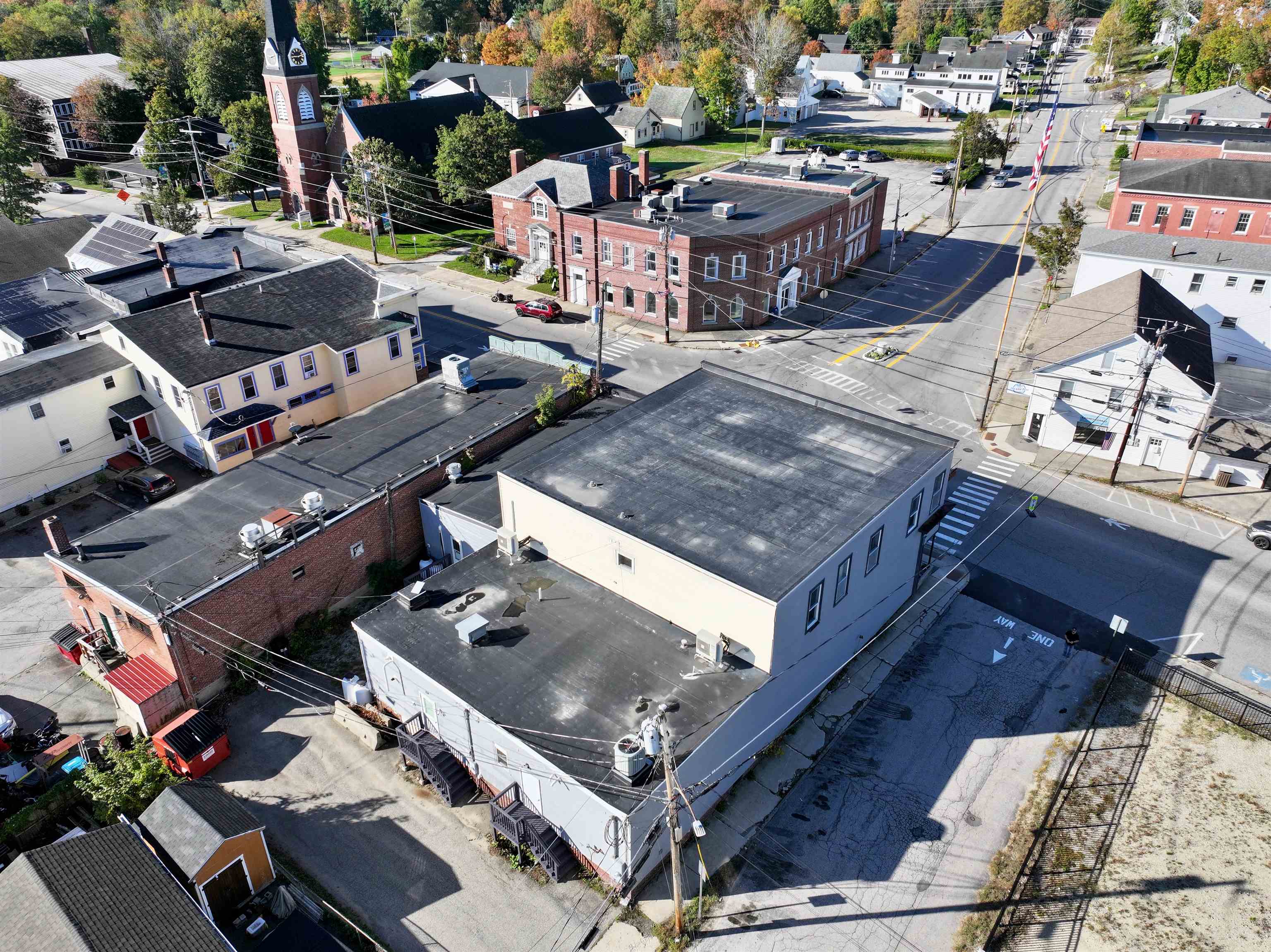 445 Main St, Farmington, NH 03835